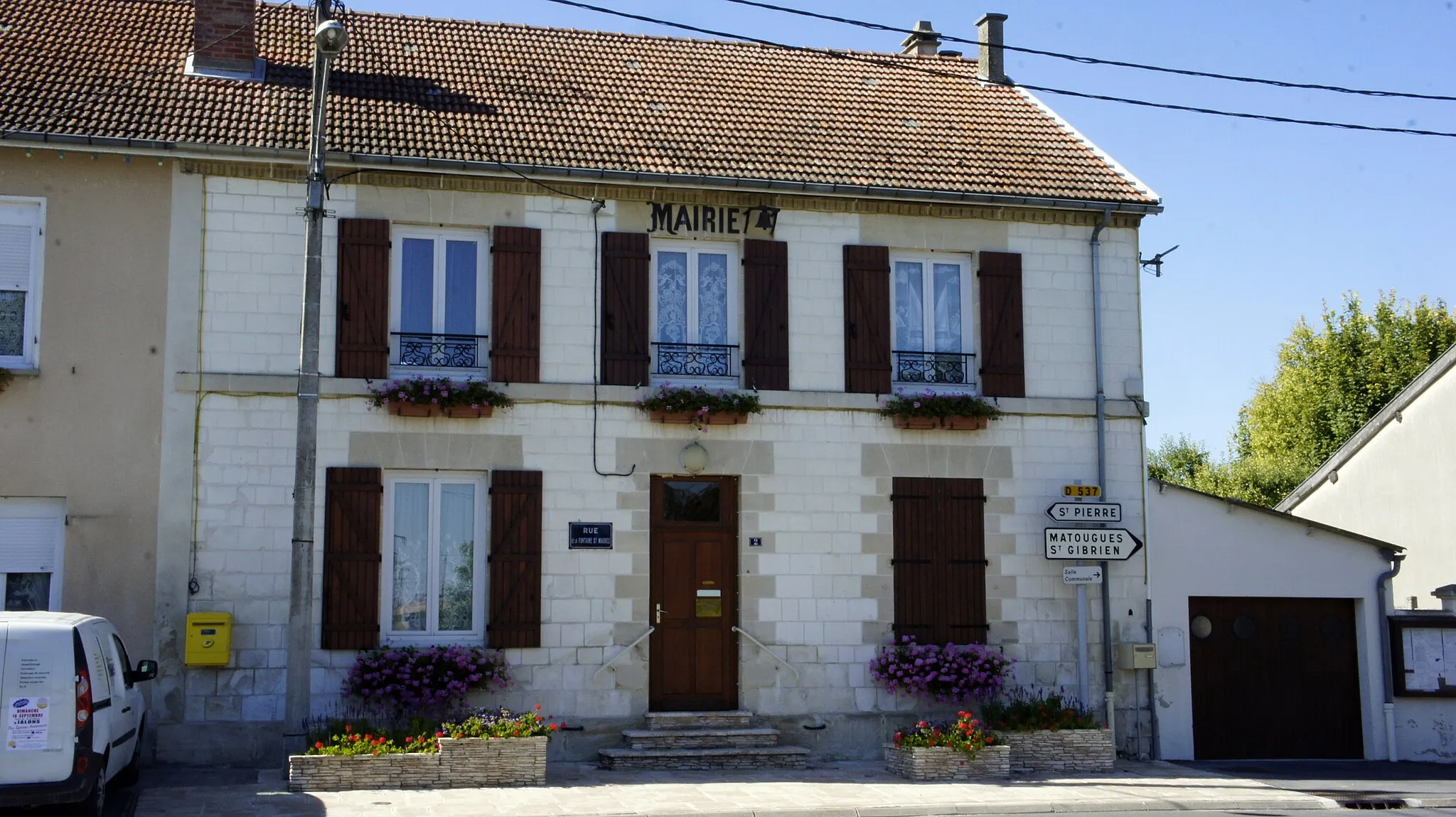 Photo showing: La mairie de Villers le château.