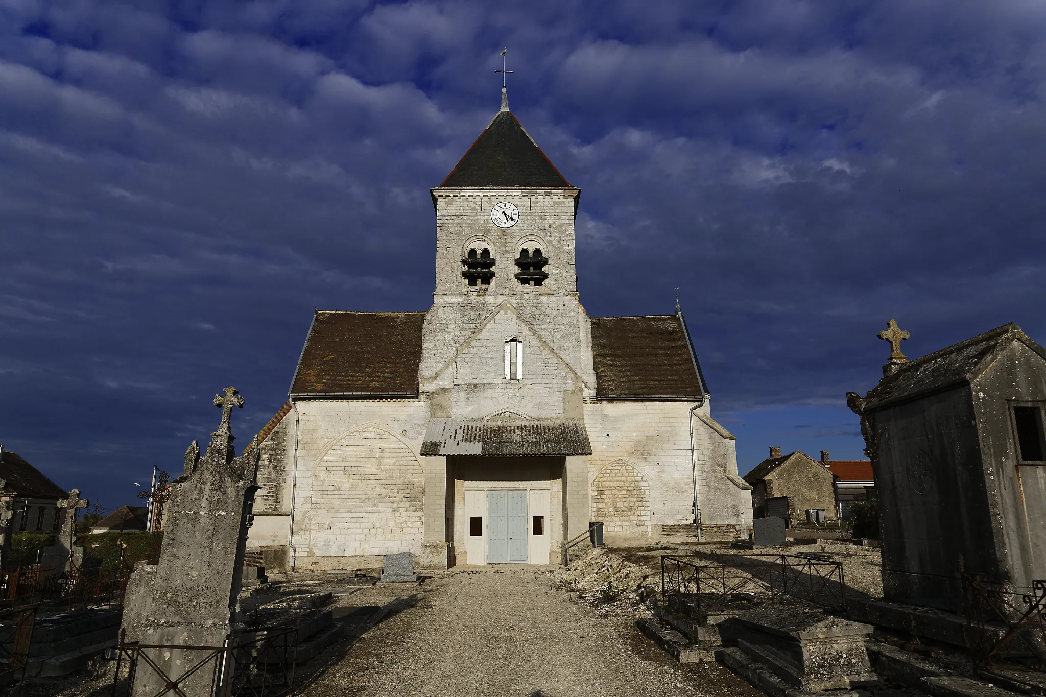 Photo showing: Église Saint-Pierre-Saint-Paul