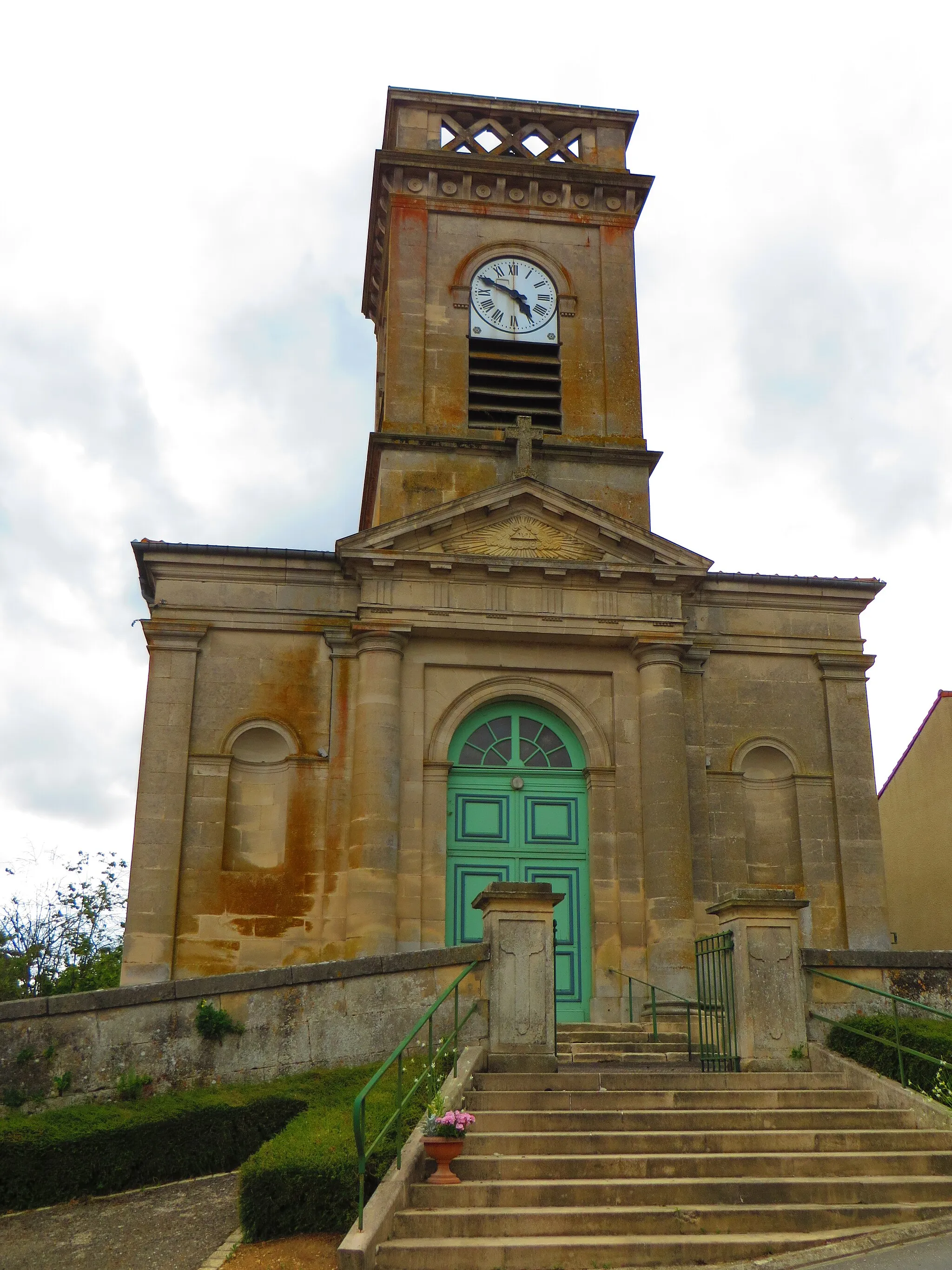 Photo showing: Récourt-le-Creux L'église Saint-Maurice