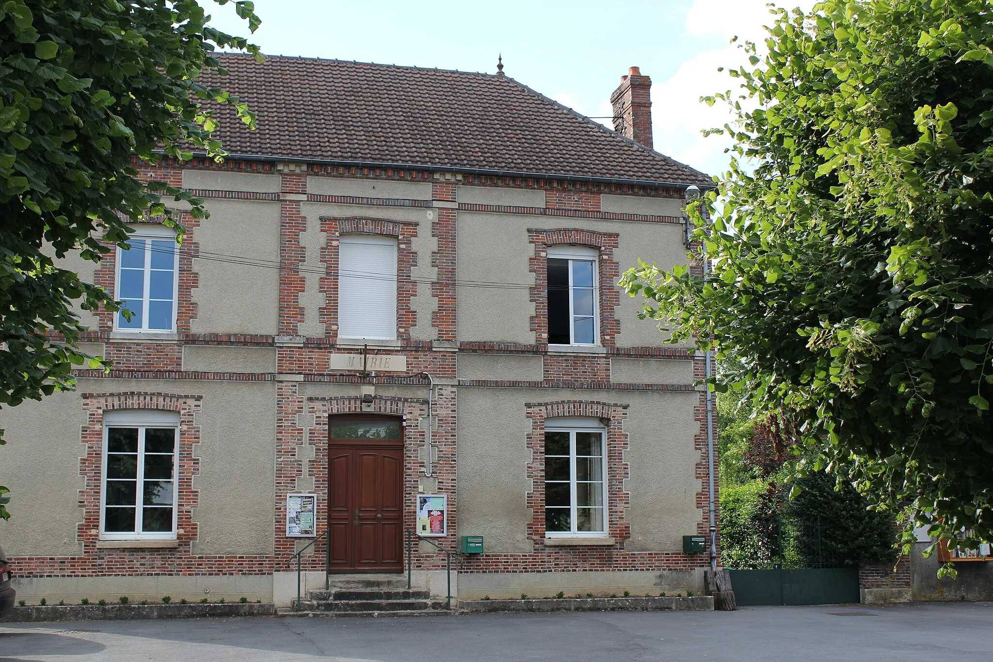 Photo showing: Mairie de la commune