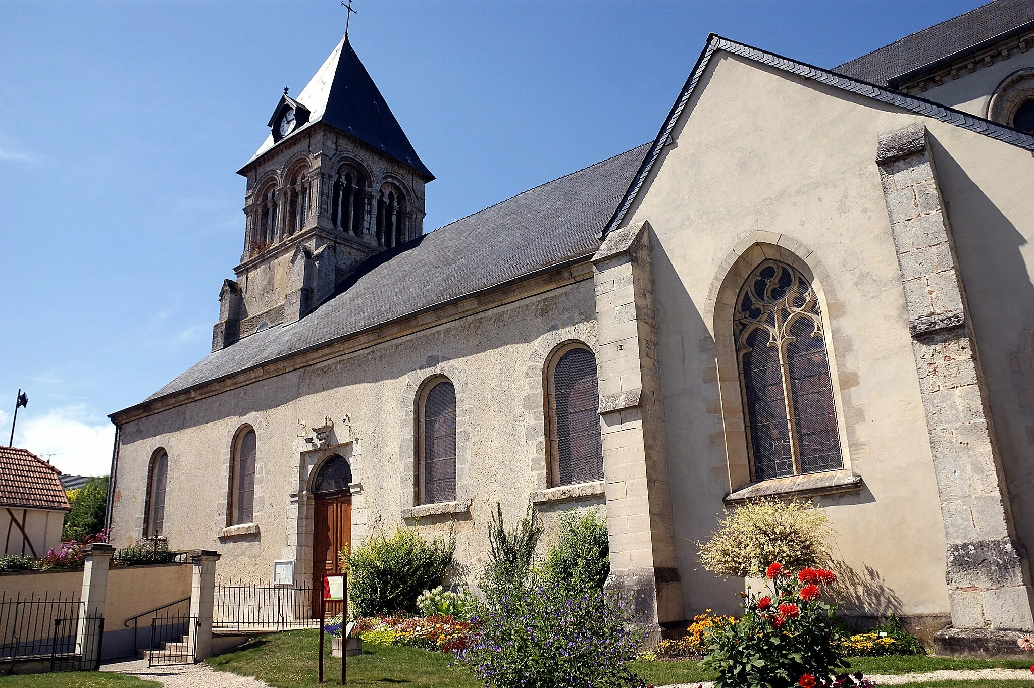 Photo showing: L'église Saint-Laurent.