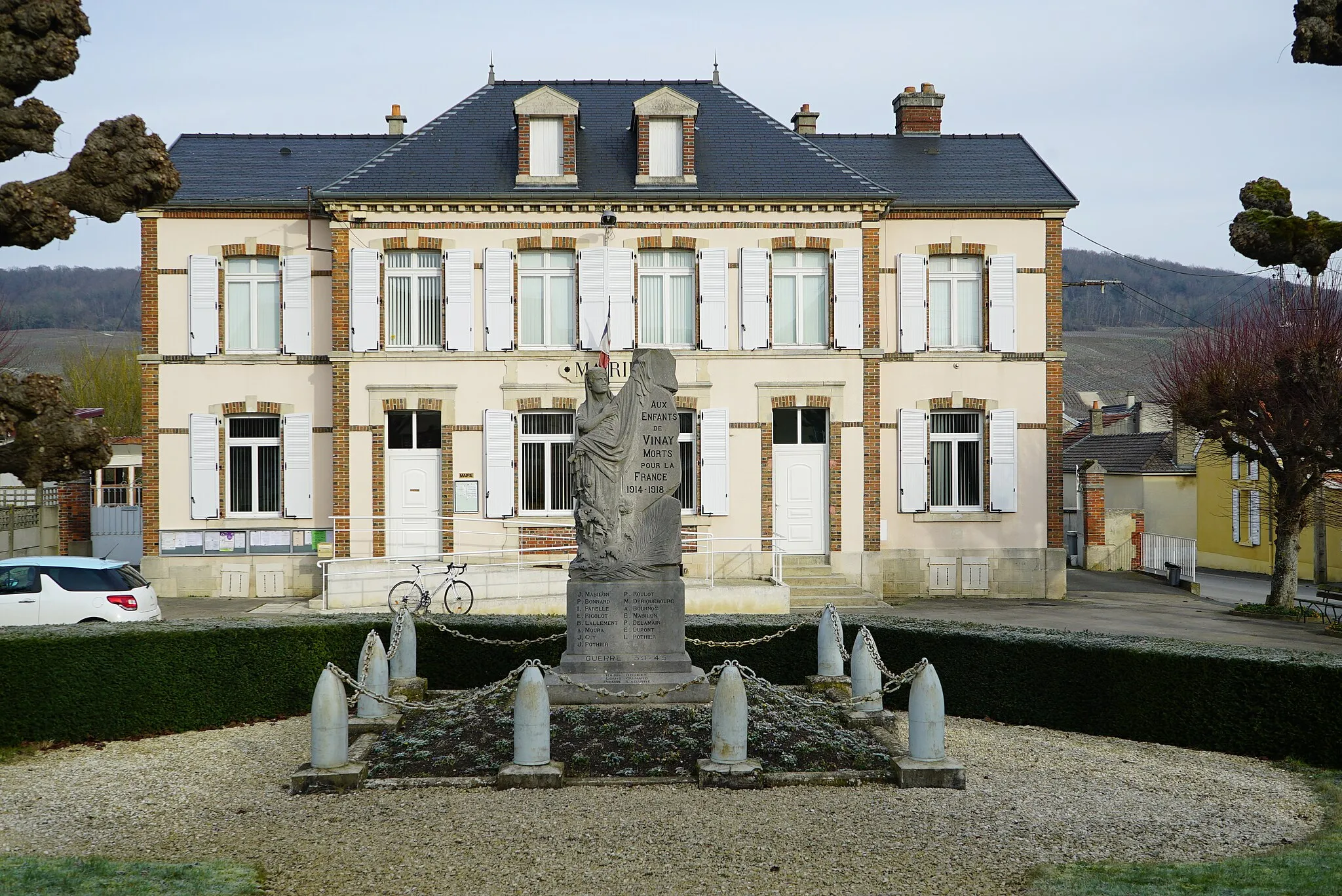 Photo showing: vue dans le village de Vinay