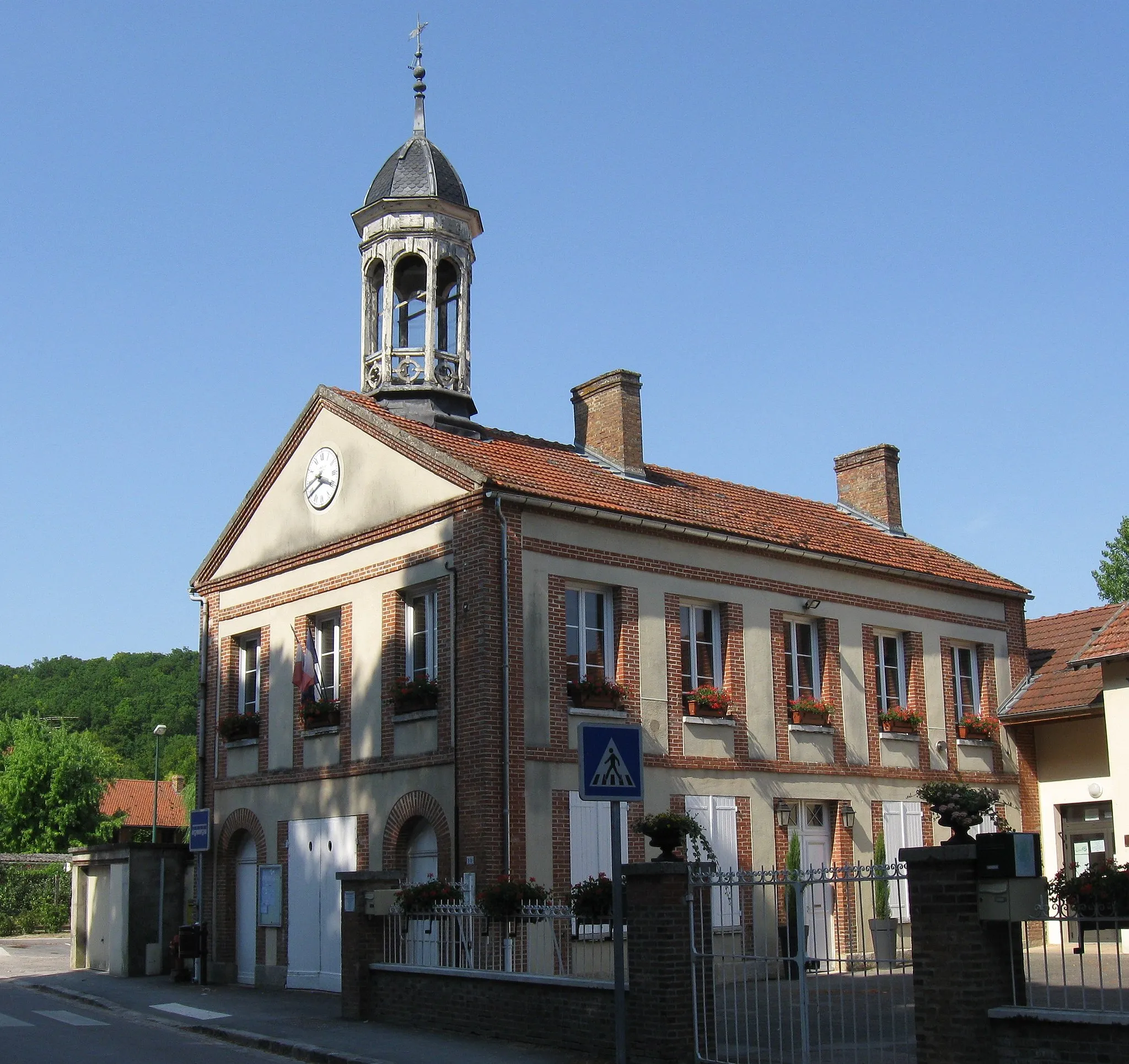 Photo showing: Mairie de La Saulsotte. (Aube, région Champagne-Ardenne).