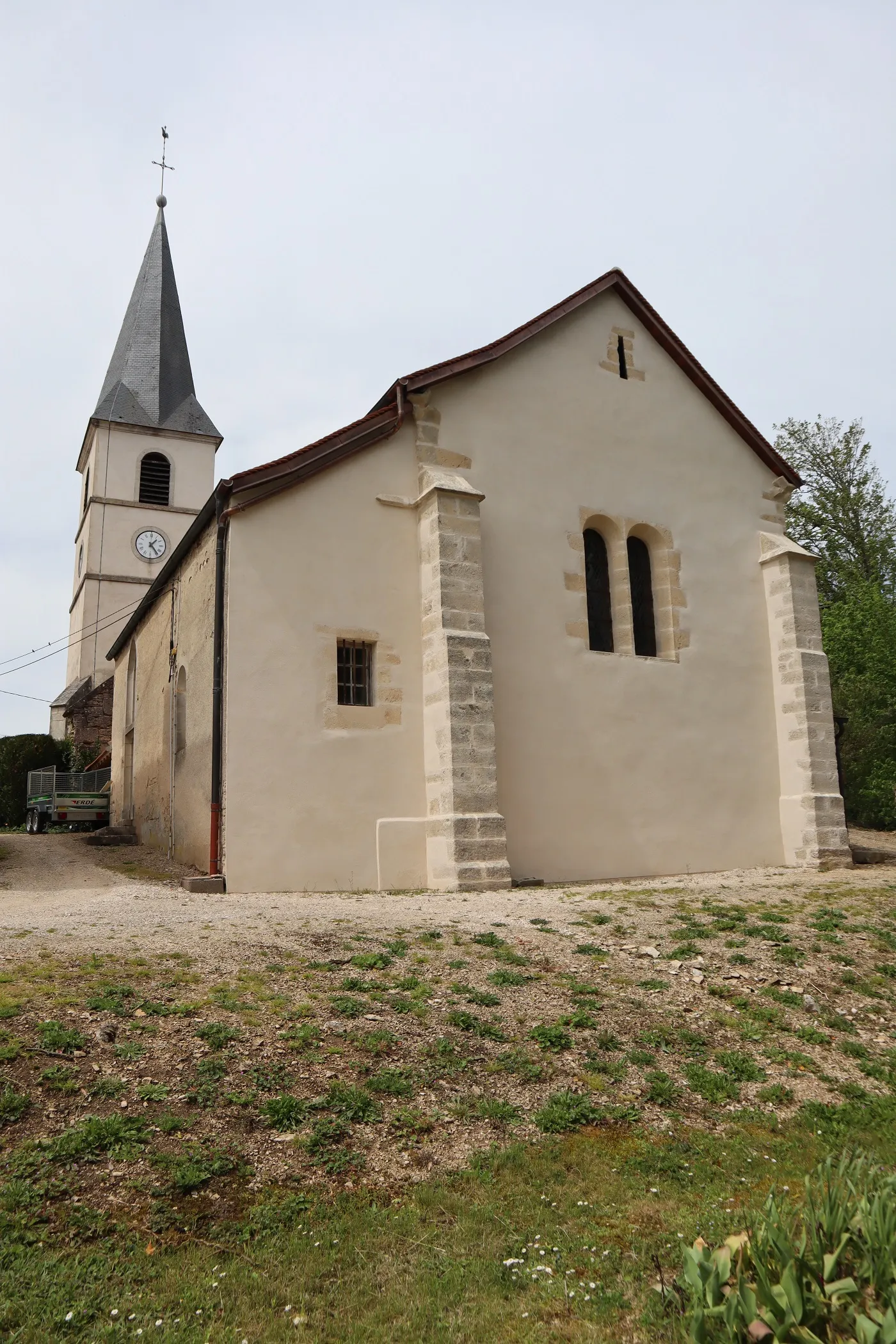Photo showing: Église Sainte-Madeleine de Villey-sur-Tille (21). Extérieur. Chevet.