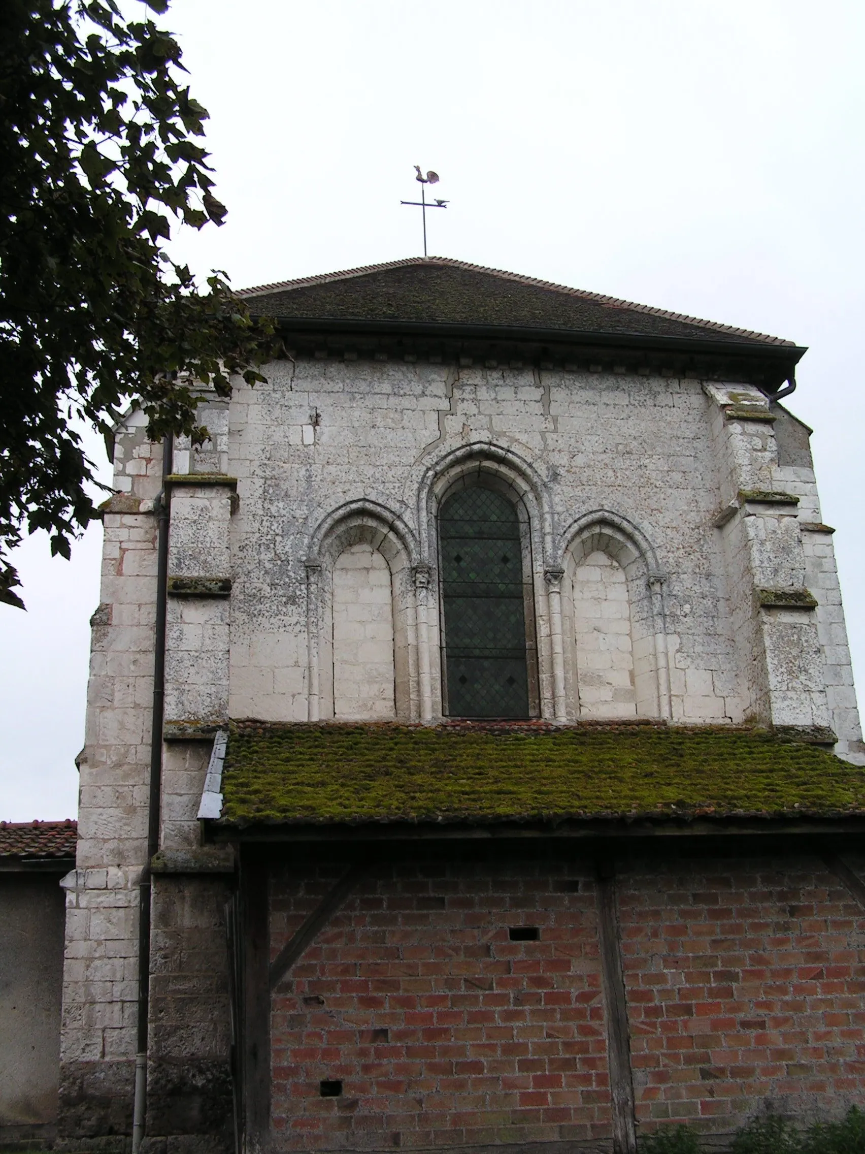 Photo showing: This building is indexed in the base Mérimée, a database of architectural heritage maintained by the French Ministry of Culture, under the reference PA00078708 .