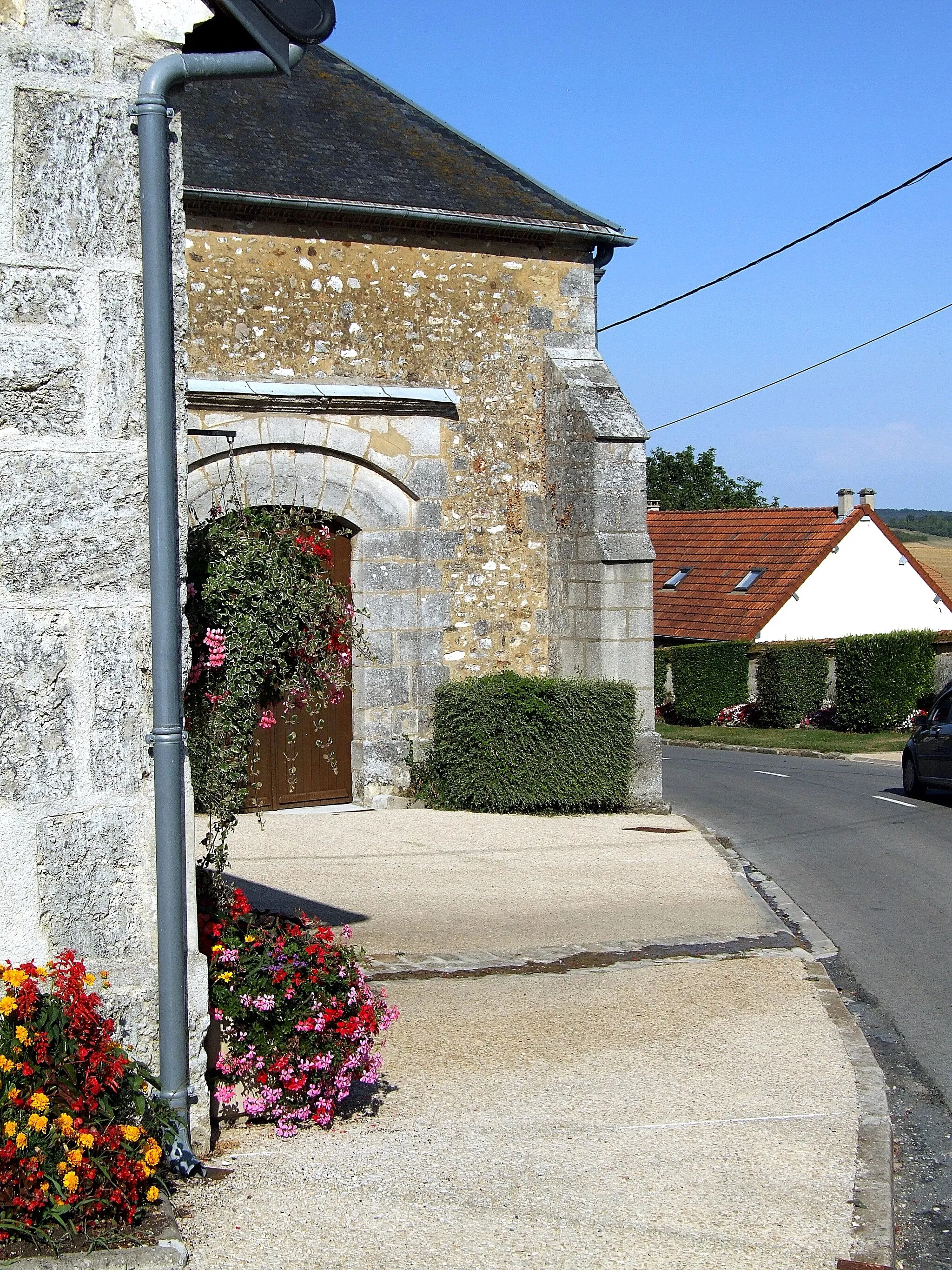 Photo showing: L'église de Givry-lès-Loisy