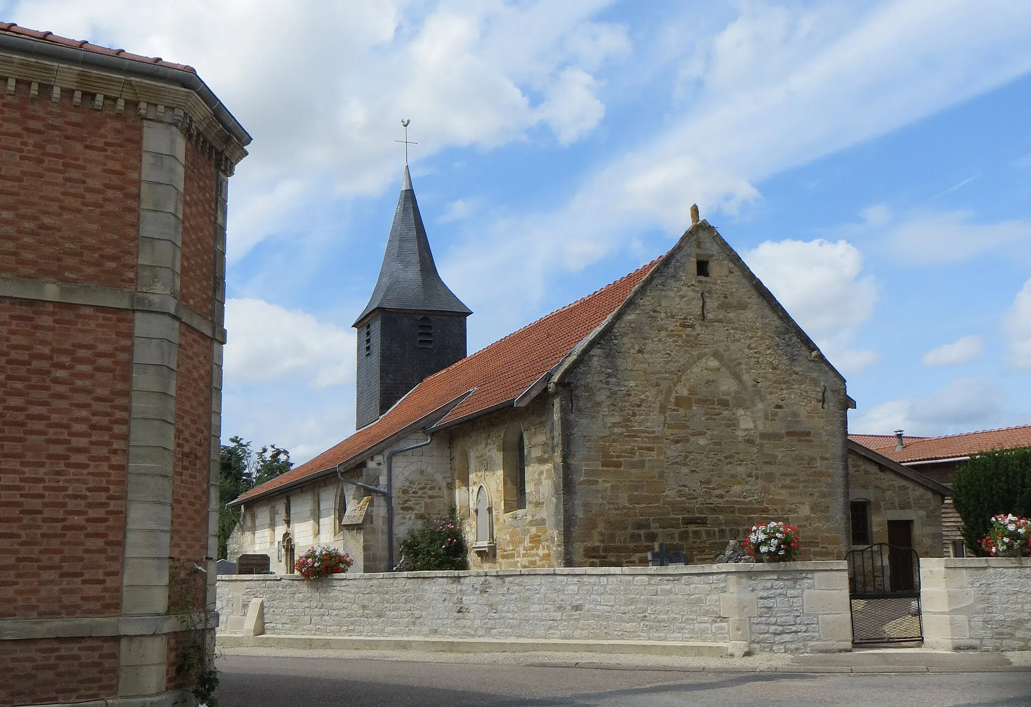 Photo showing: Vue générale de l'église