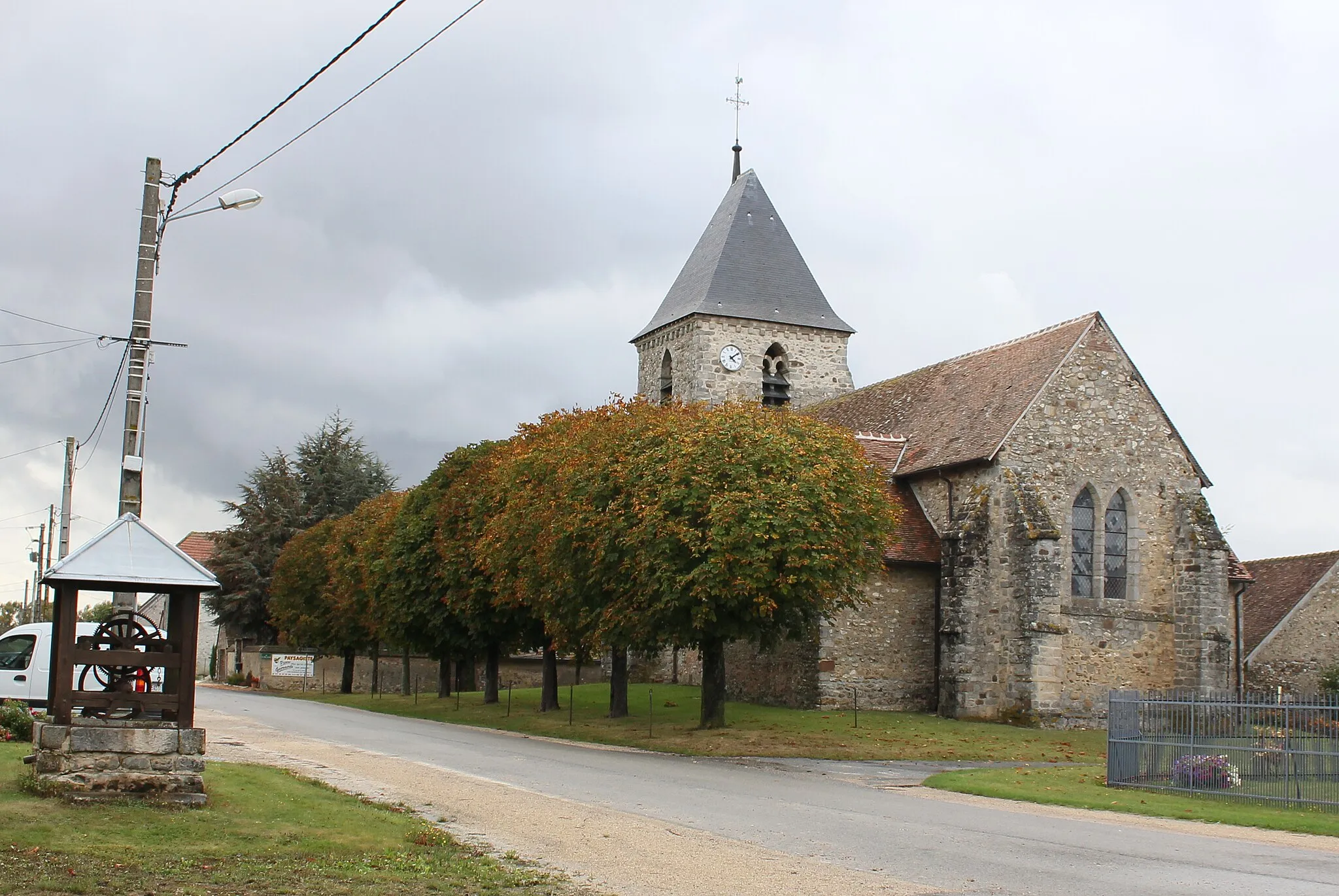 Photo showing: This building is indexed in the base Mérimée, a database of architectural heritage maintained by the French Ministry of Culture, under the reference PA00078898 .