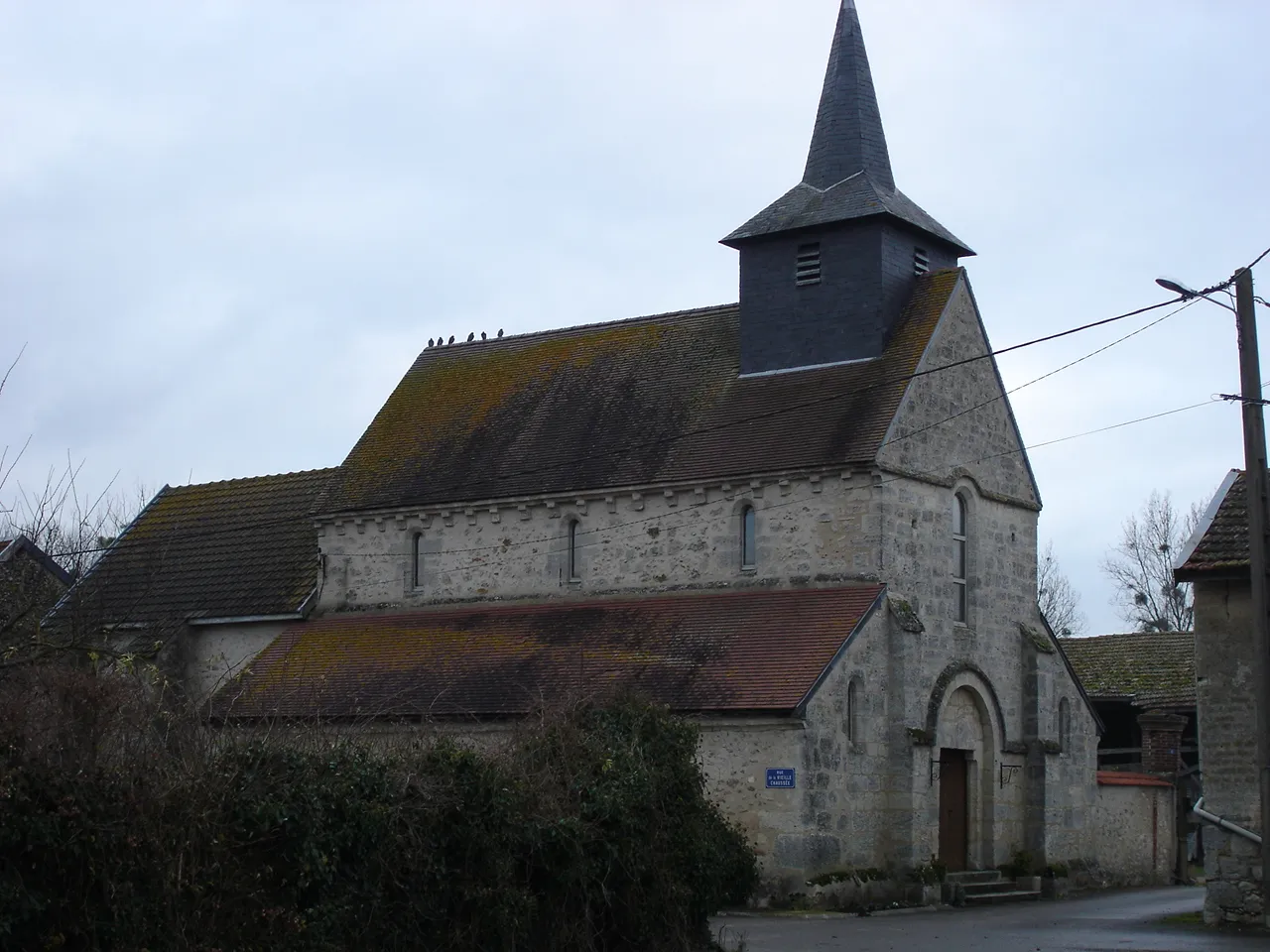 Photo showing: Saint Pierre church of Voipreux (12th century), Marne , France