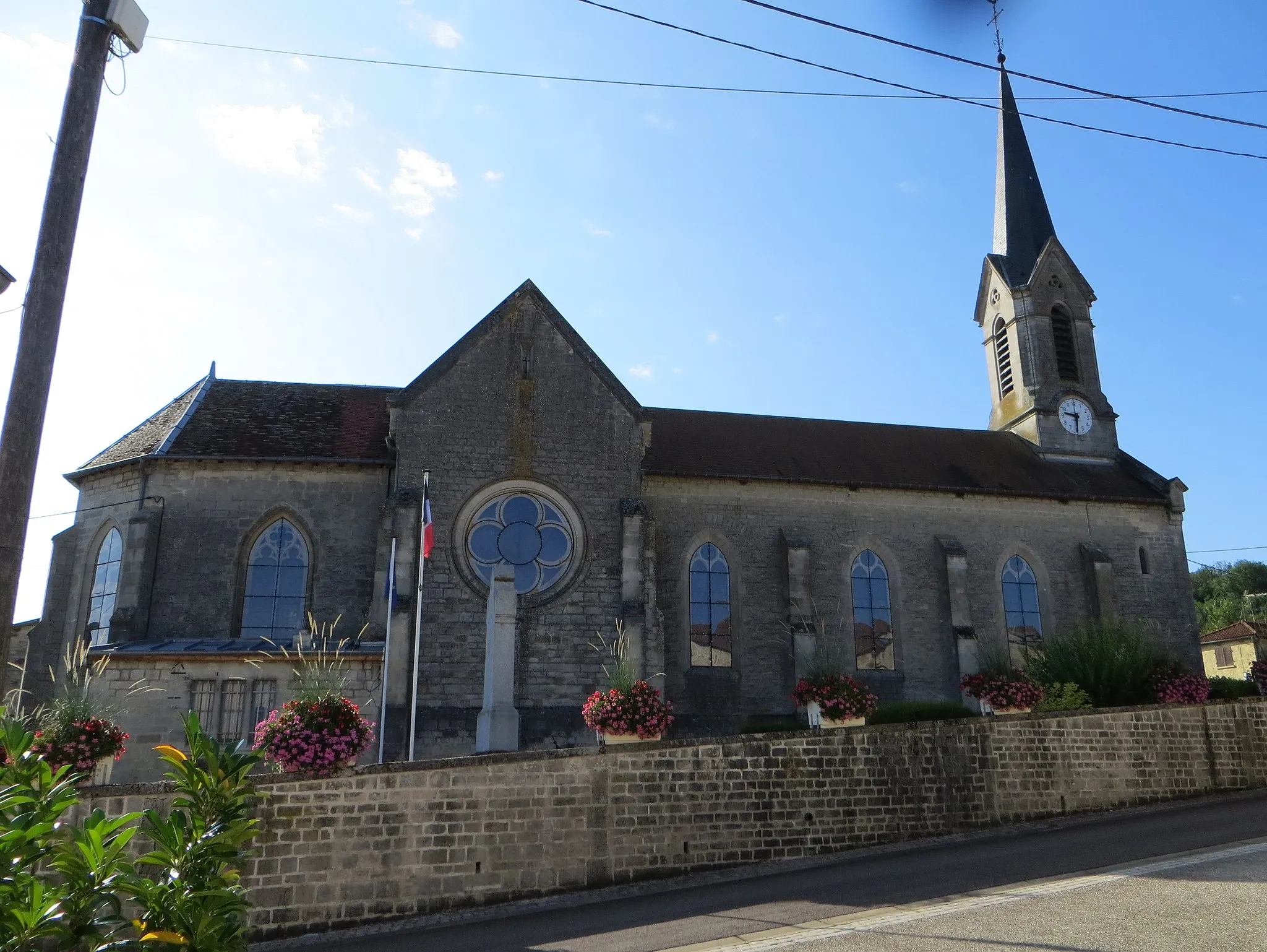 Photo showing: Vue générale de l'église