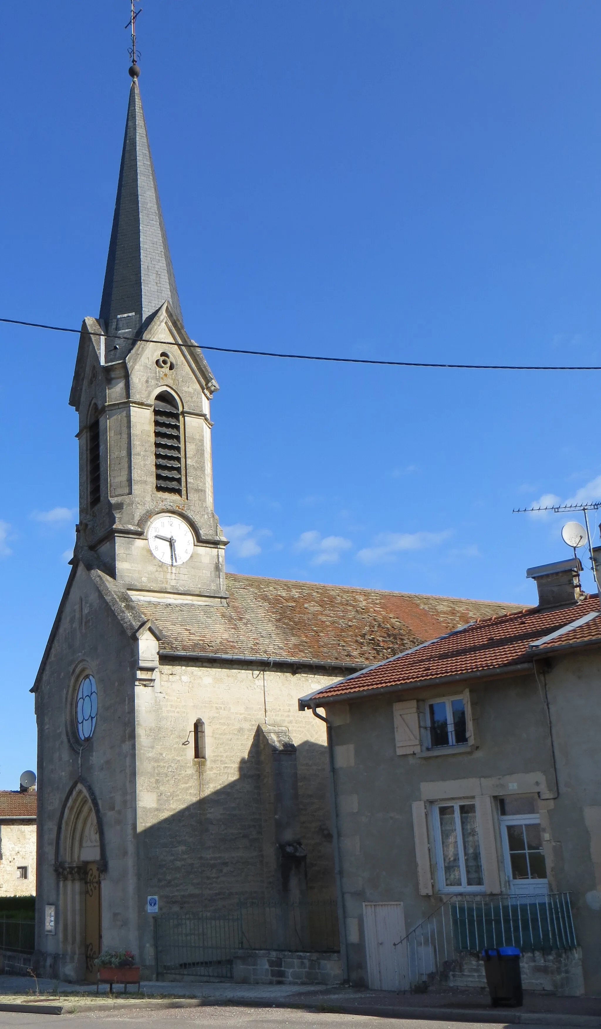 Photo showing: Vue générale de l'église