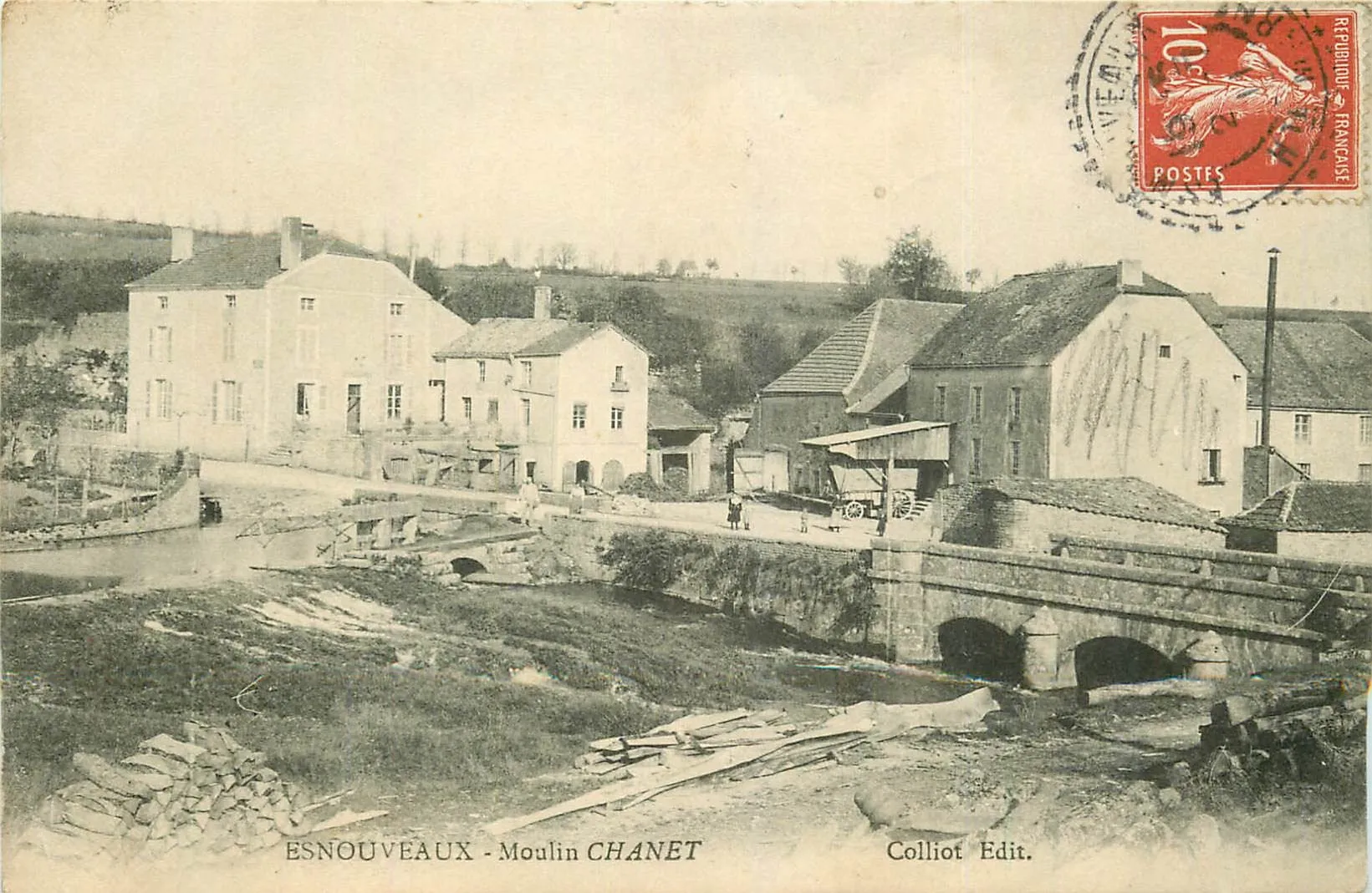 Photo showing: Esnouveaux: carte postale le moulin Chanet vers 1910.