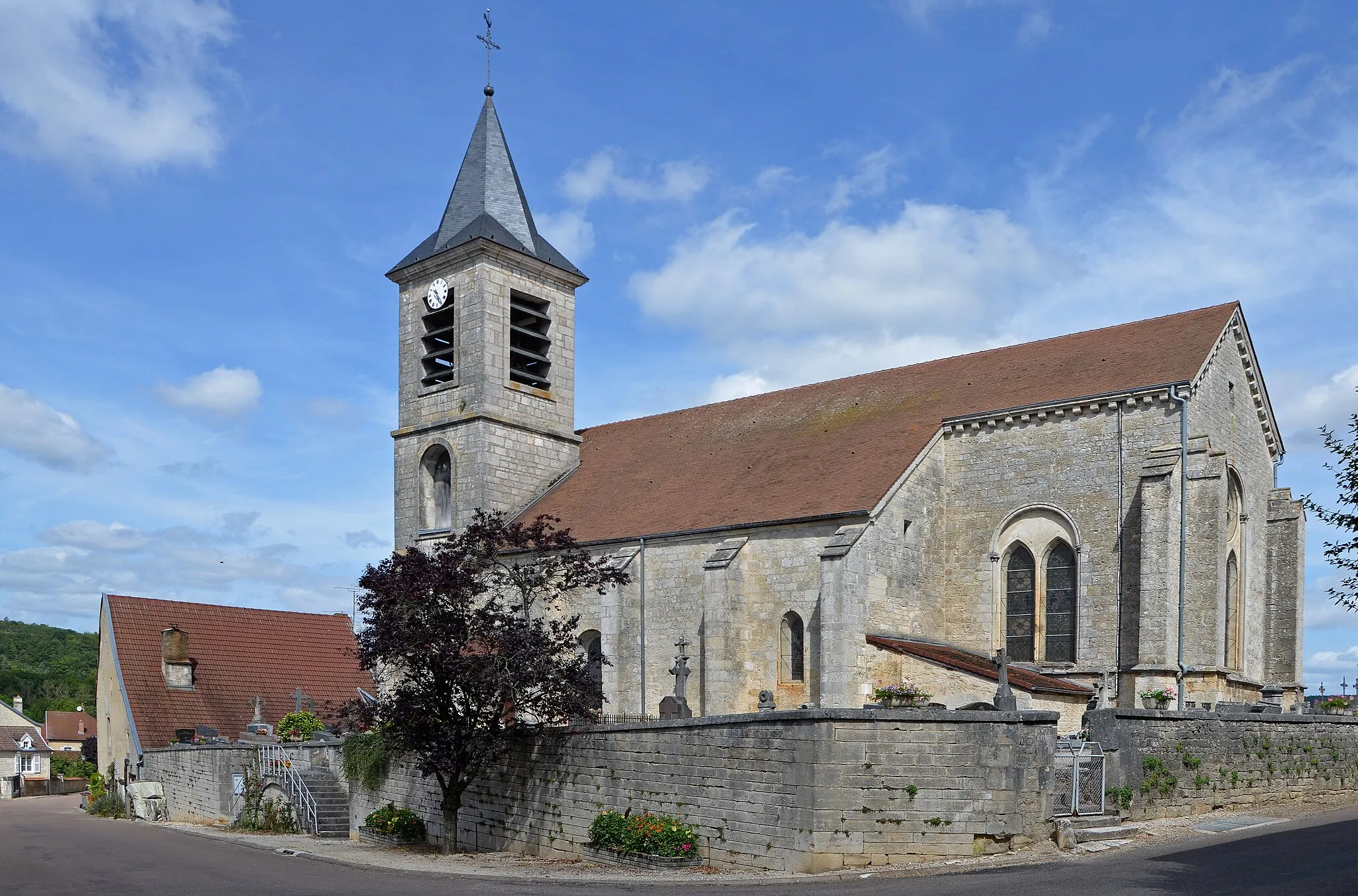 Photo showing: Église de Luzy-sur-Marne, Haute-Marne, Champagne-Ardennes, France