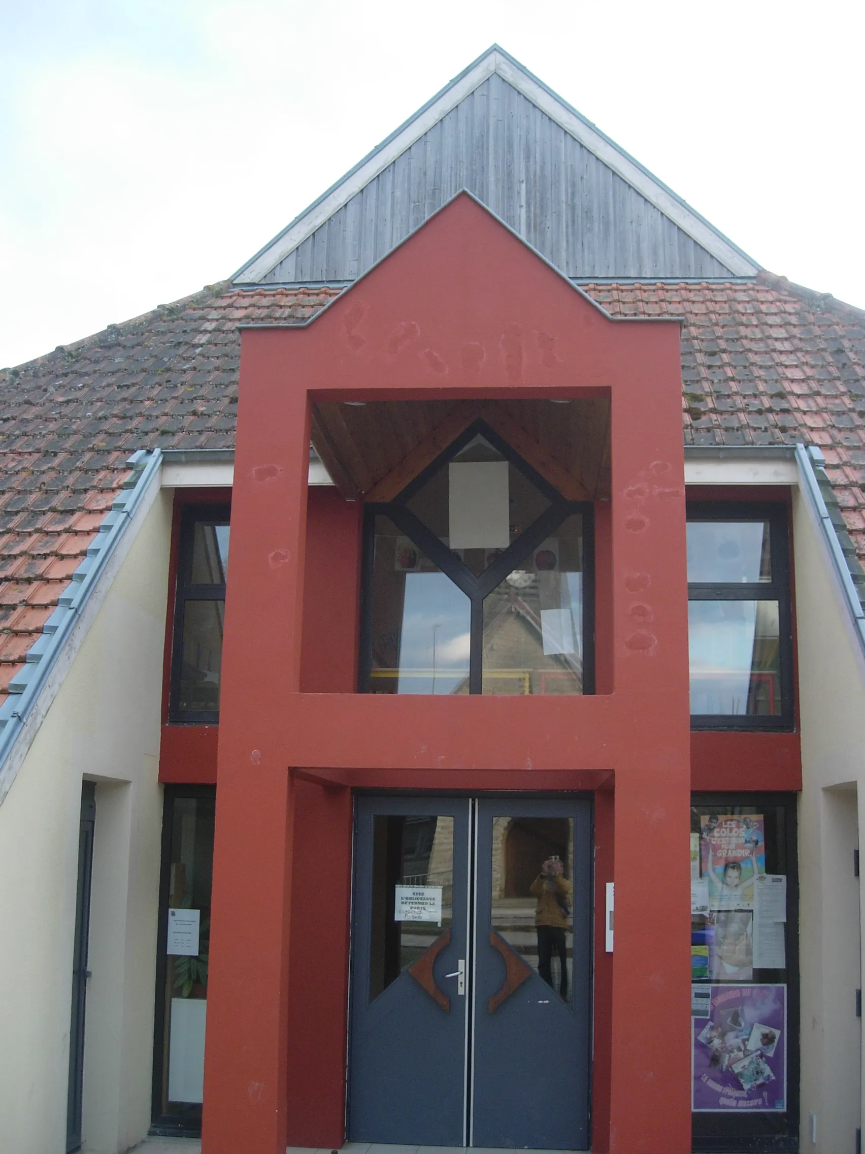 Photo showing: Bibliothèque de Courteranges