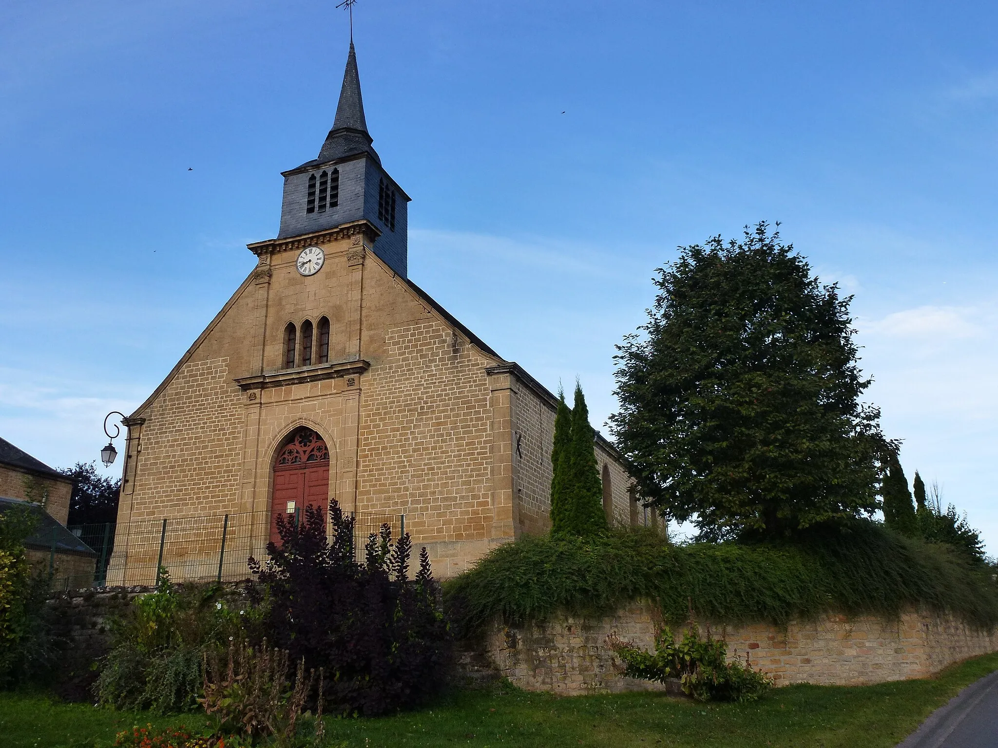 Photo showing: Belval (Ardennes) église, façade