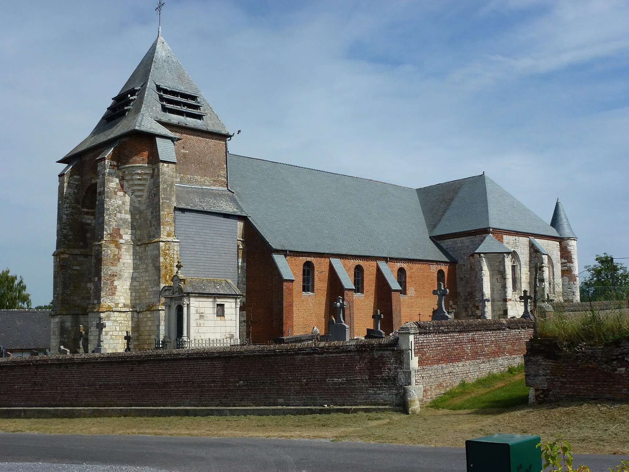 Photo showing: Fraillicourt (Ardennes) Église Notre-Dame, vue du sud-ouest