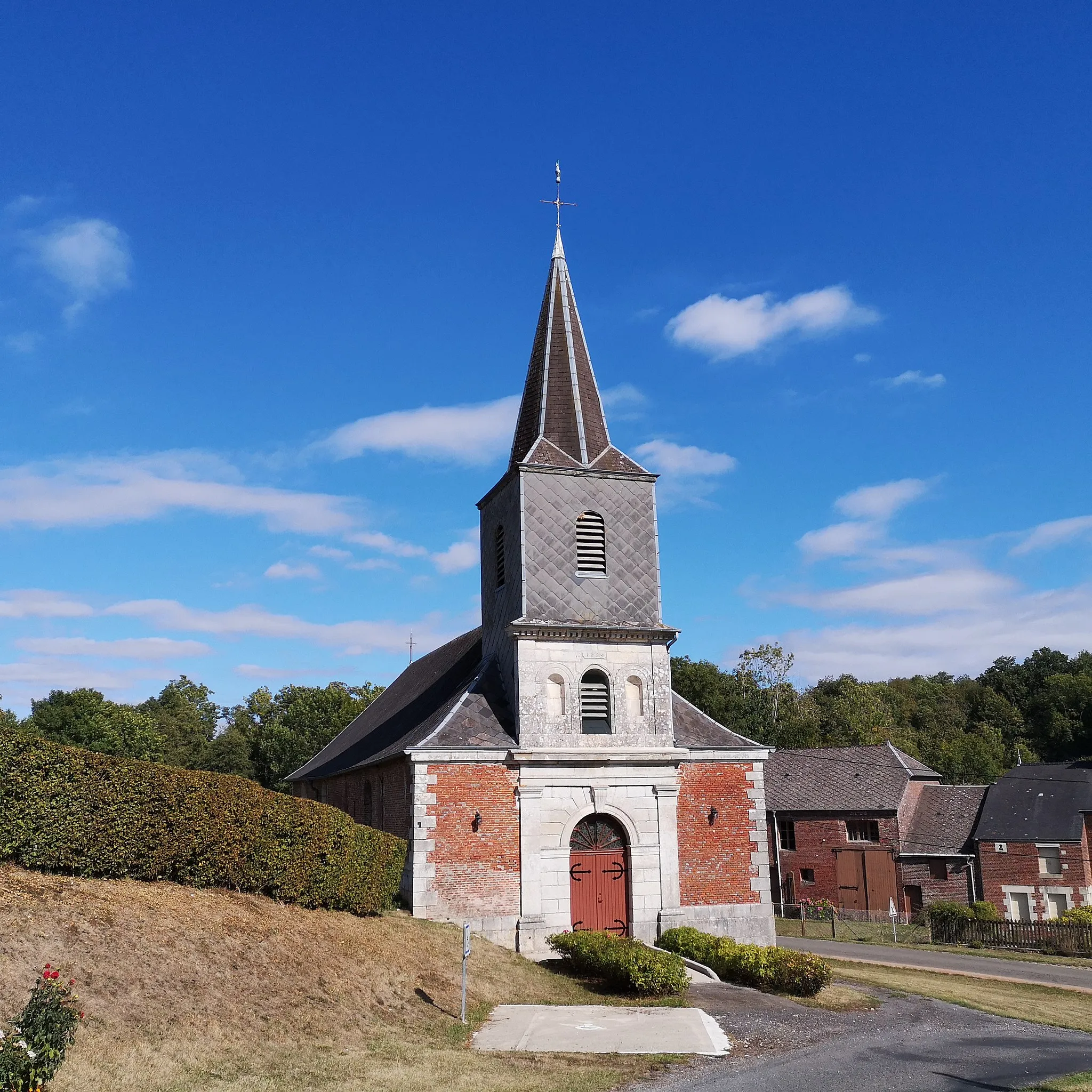 Photo showing: Eglise Saint-Nicaise - La Férée - Ardennes - France