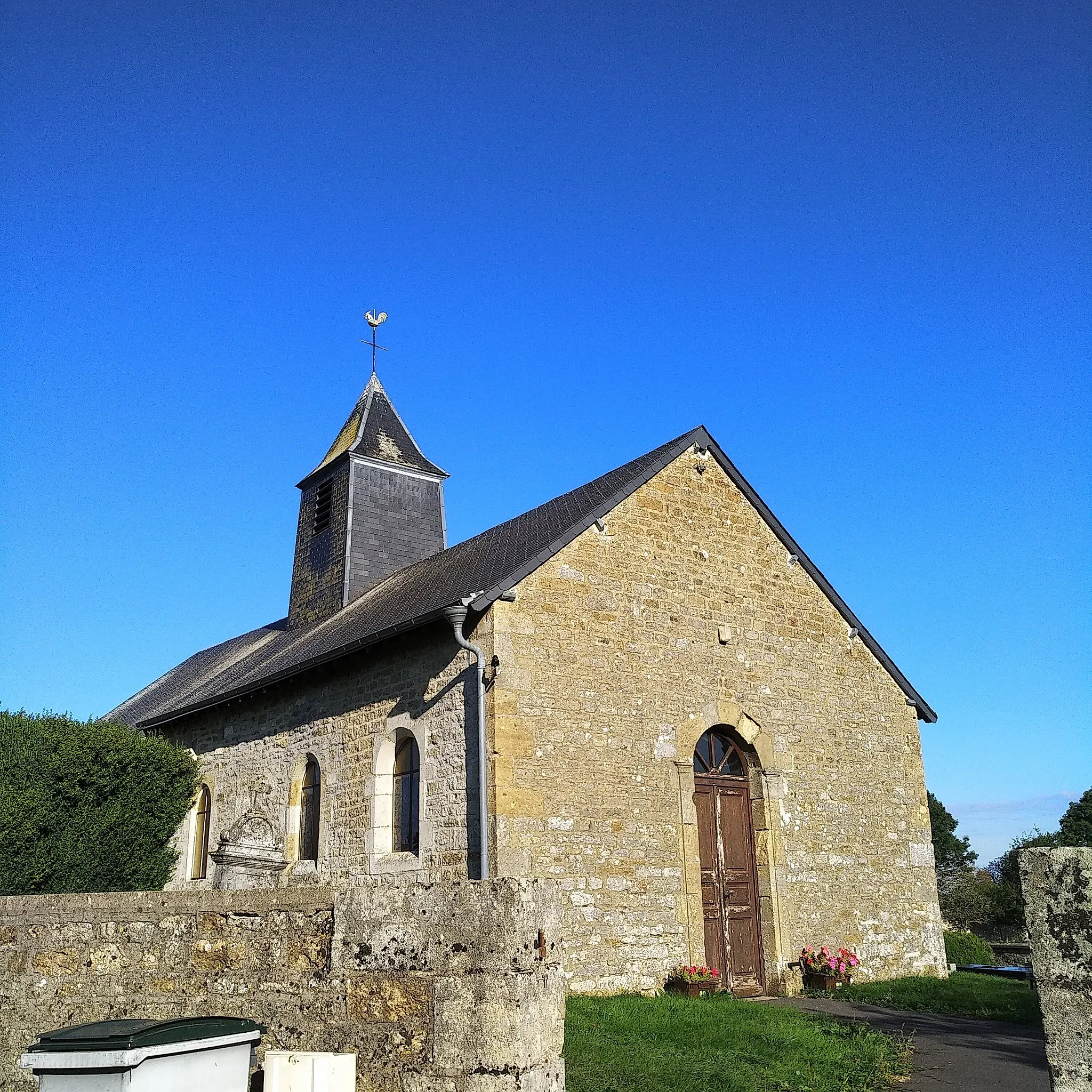 Photo showing: Eglise Sainte-Geneviève  -  Maisoncelle-et-Villers - 08 Ardennes