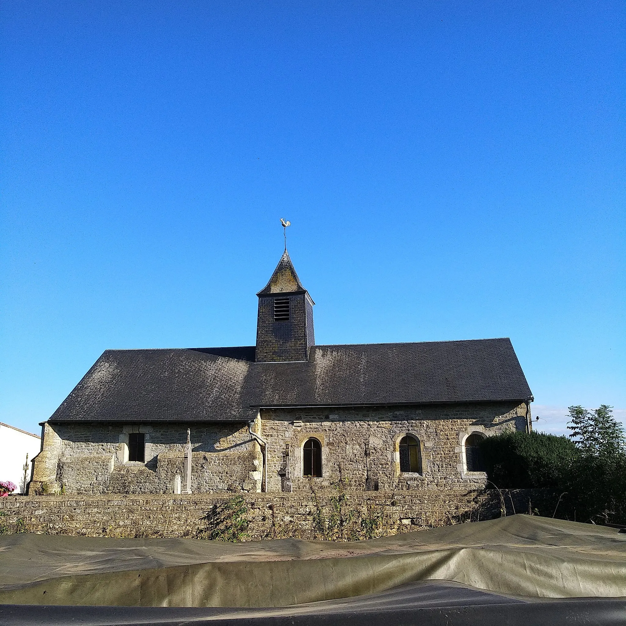 Photo showing: Eglise Sainte-Geneviève  -  Maisoncelle-et-Villers - 08 Ardennes