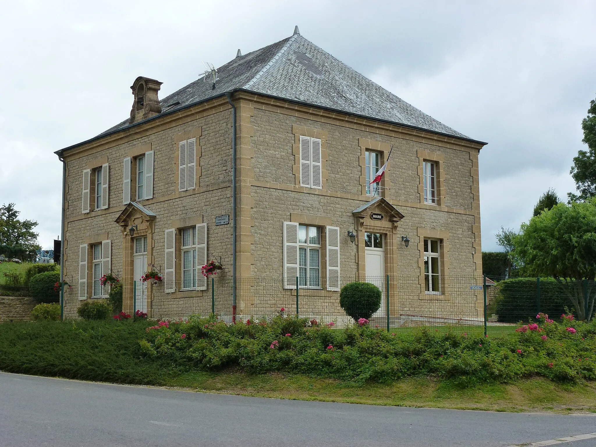 Photo showing: Montigny-sur-Vence (Ardennes) mairie