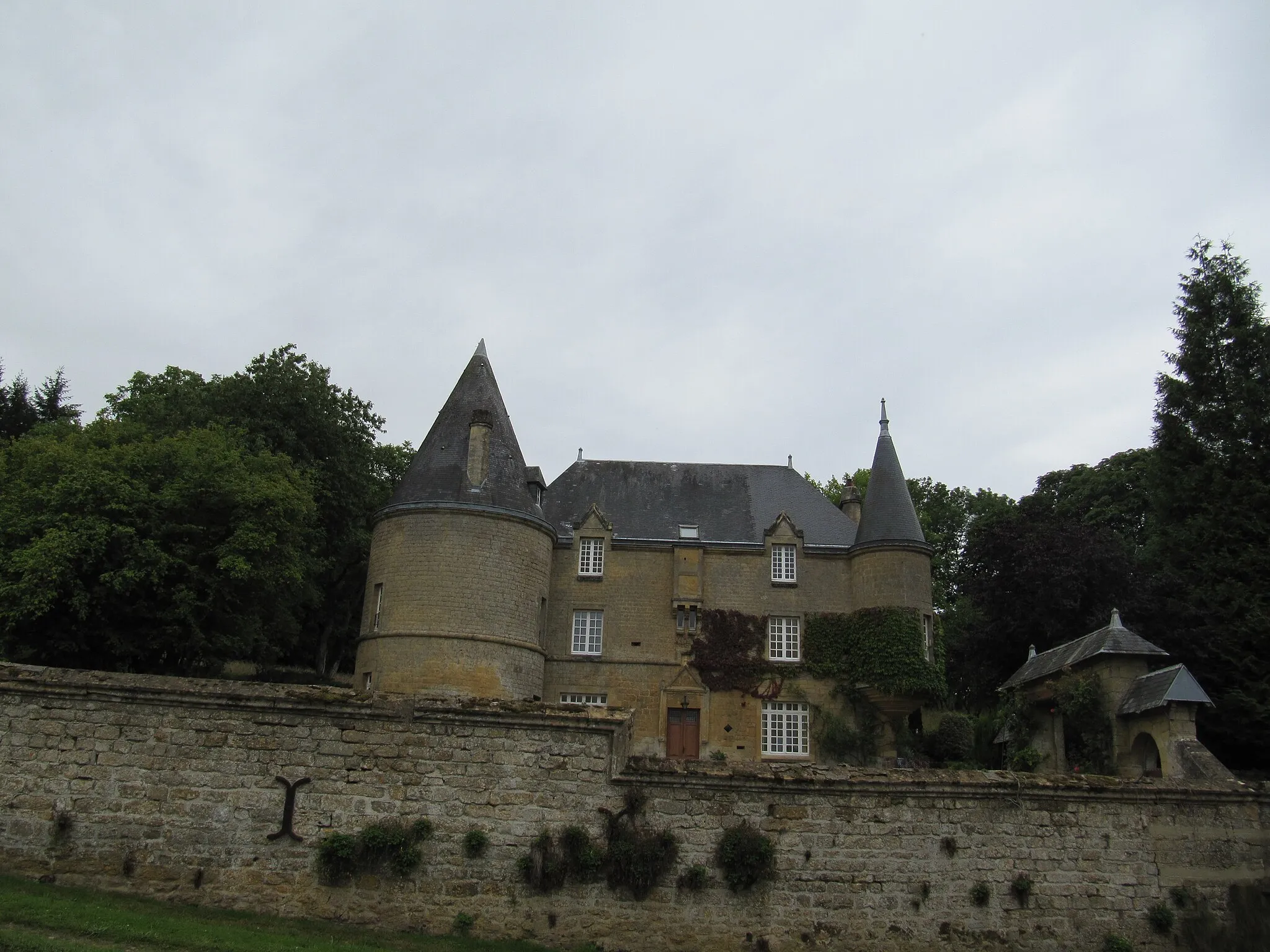 Photo showing: Château de Rémilly-les-Pothées Ardennes France