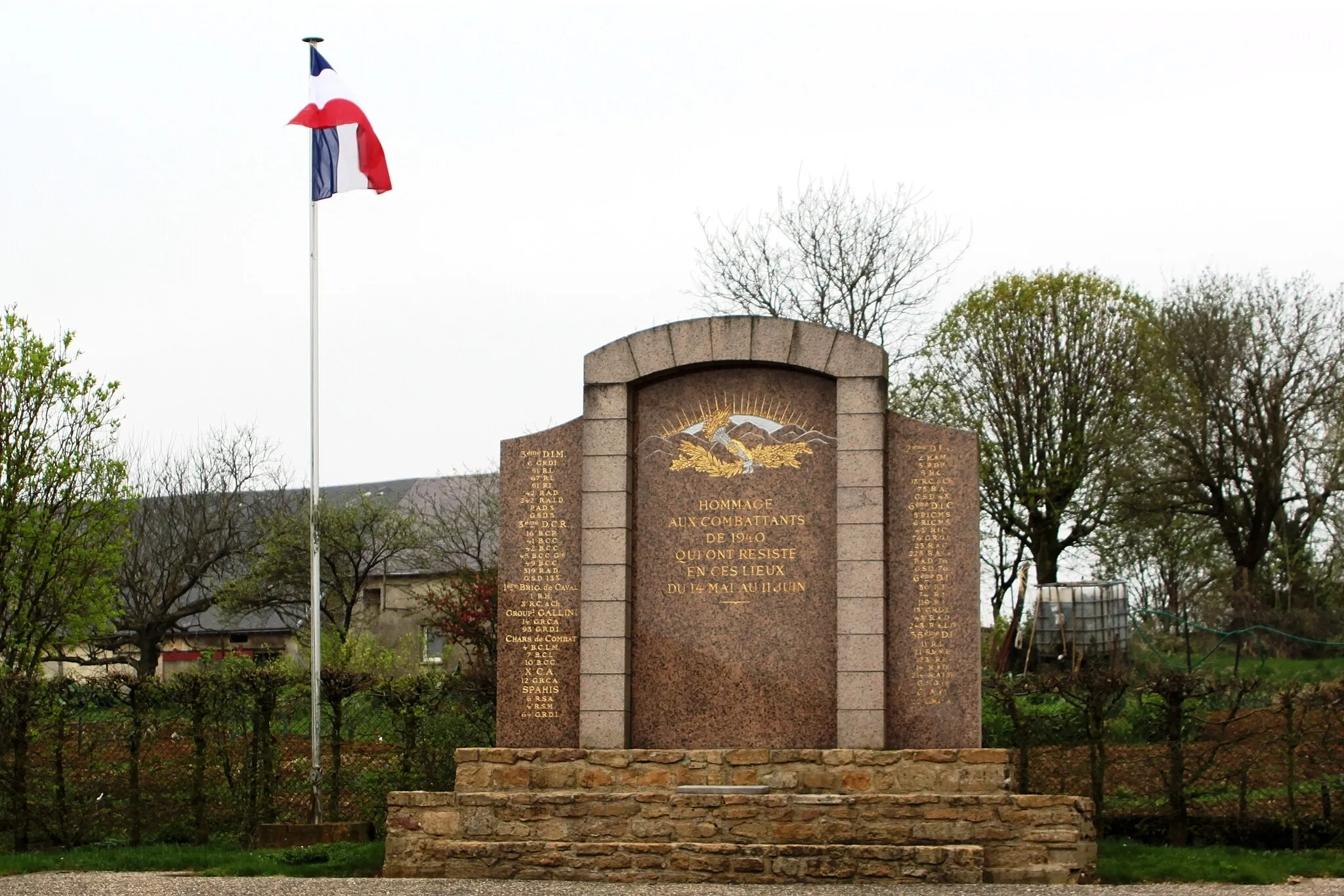 Photo showing: Memorial in Stonne (Ardennes, France) with the names of all french Units involved during the battle of Stonne