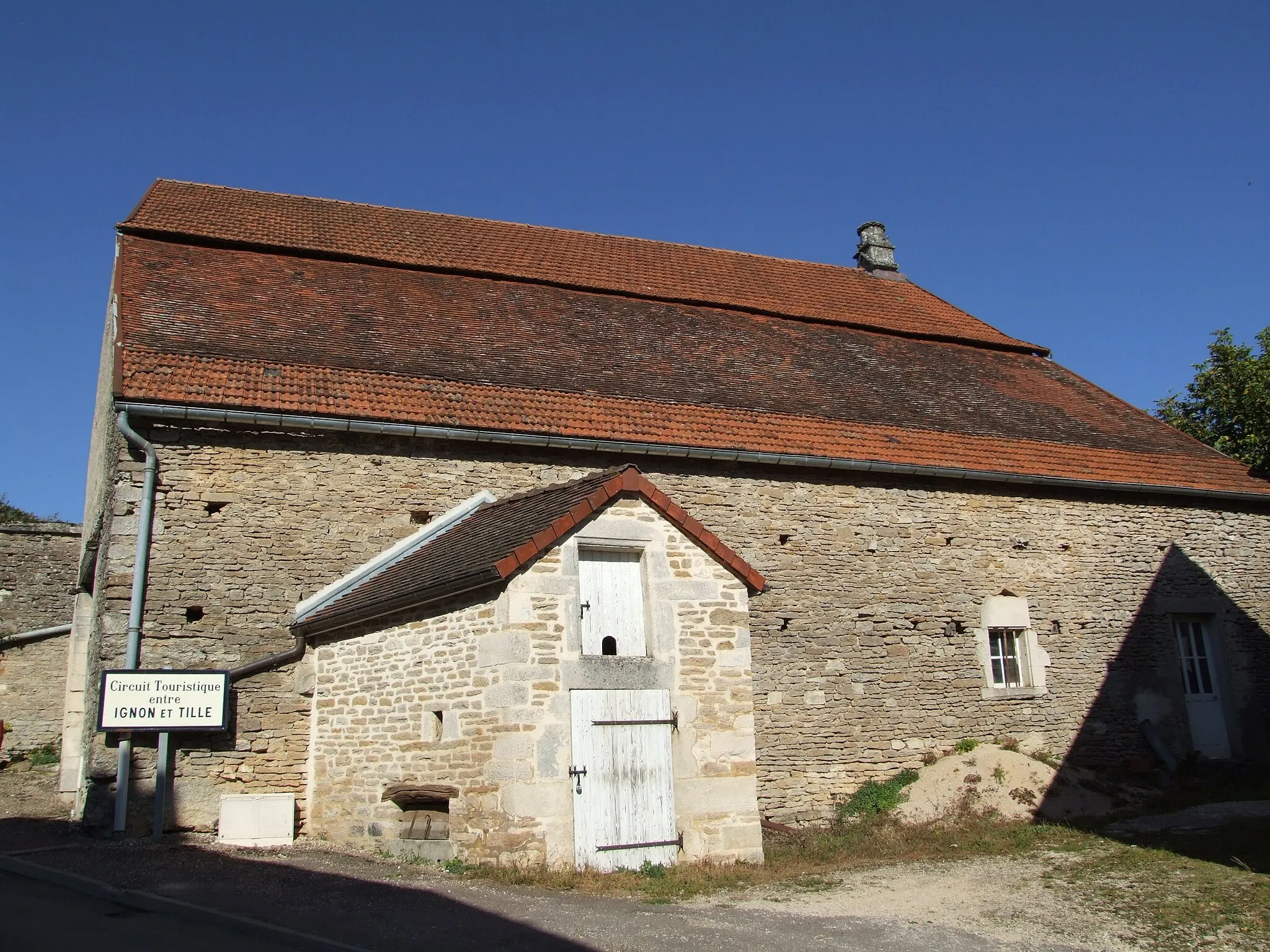 Photo showing: Salives, Burgundy, FRANCE