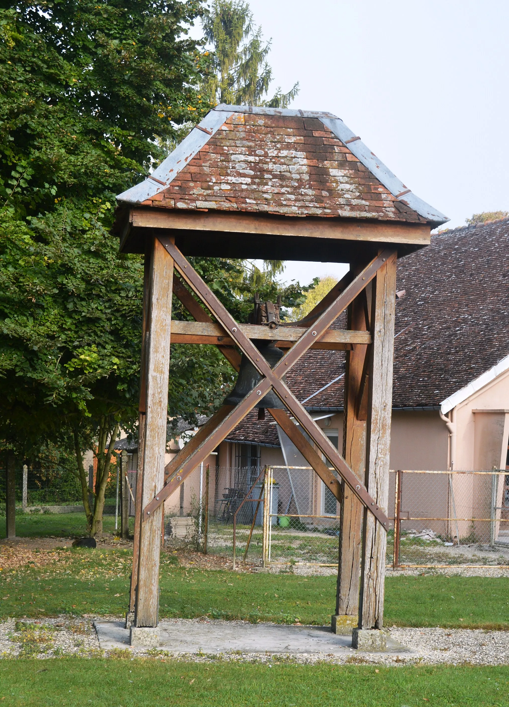 Photo showing: The Bronze Bell