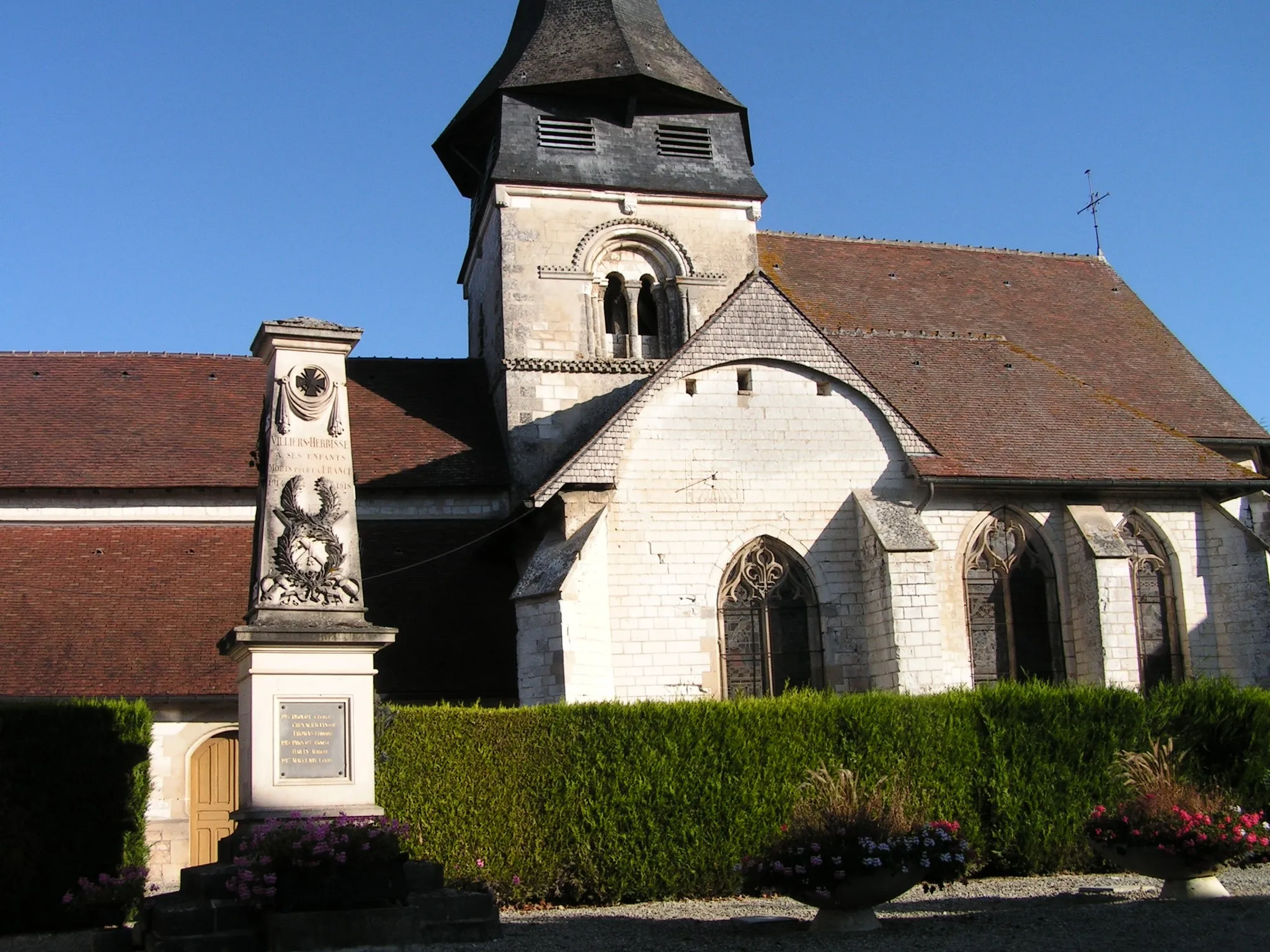 Photo showing: This building is indexed in the base Mérimée, a database of architectural heritage maintained by the French Ministry of Culture, under the reference PA00078315 .