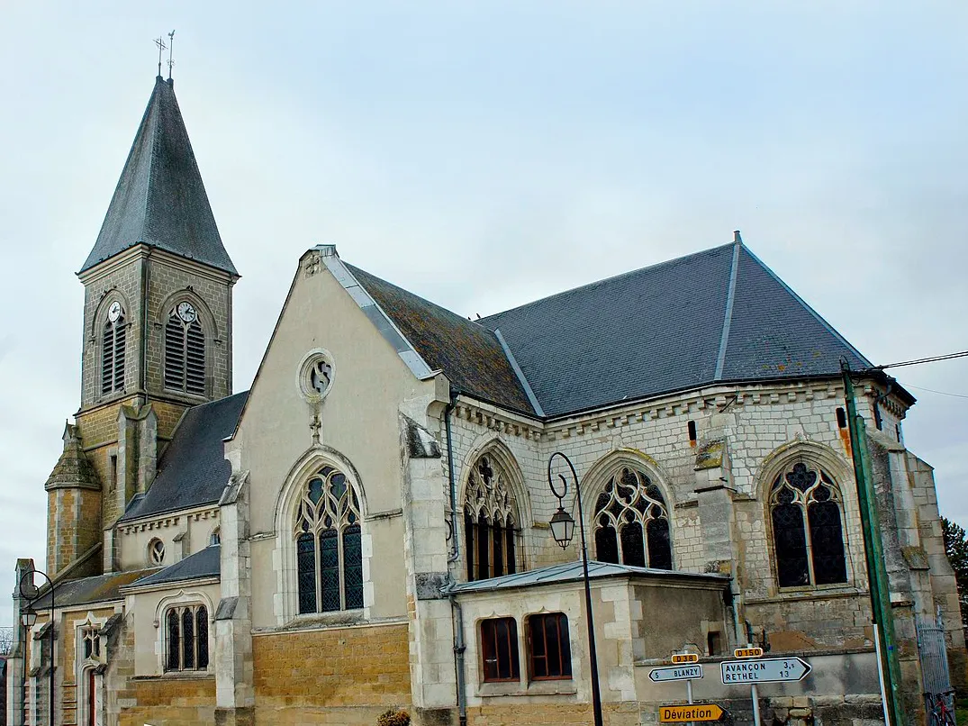 Photo showing: la katolika kirko de la loko Saint-Loup en Champagne en norda Francio