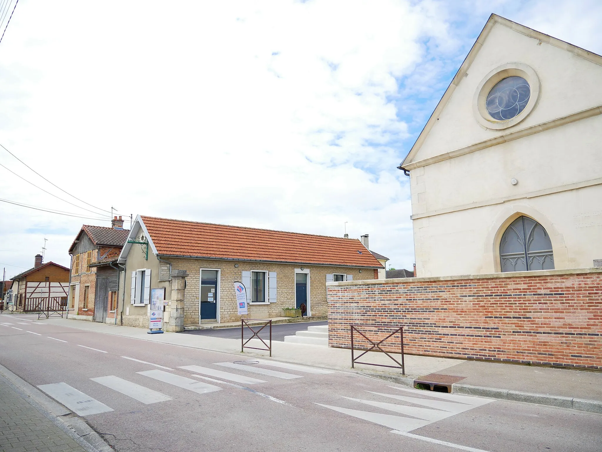 Photo showing: Office de Tourisme des Grands Lacs de Champagne, BIT de Brienne-le-Château