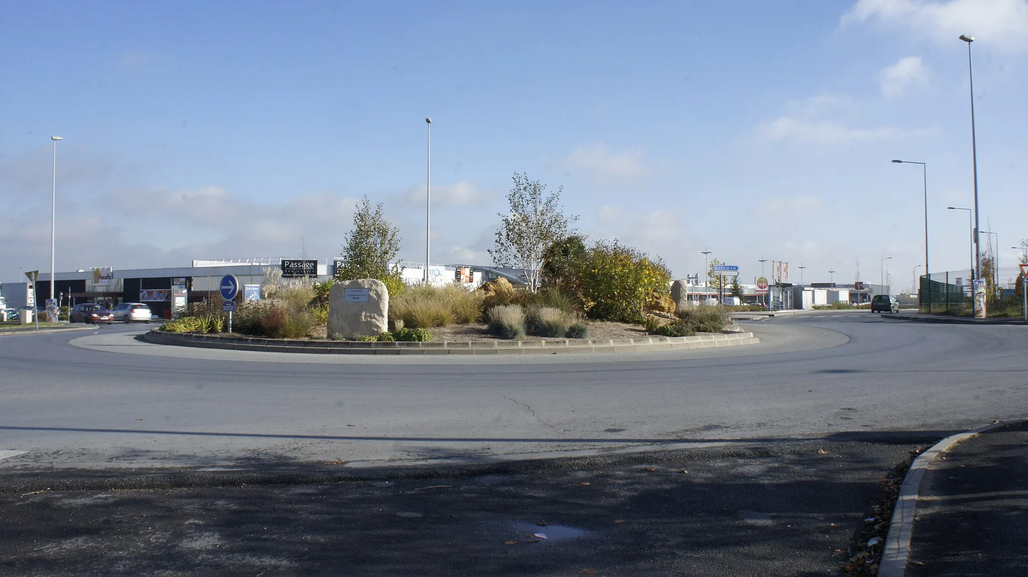 Photo showing: vue de la place des combattants d'AFN à Cormontreuil.