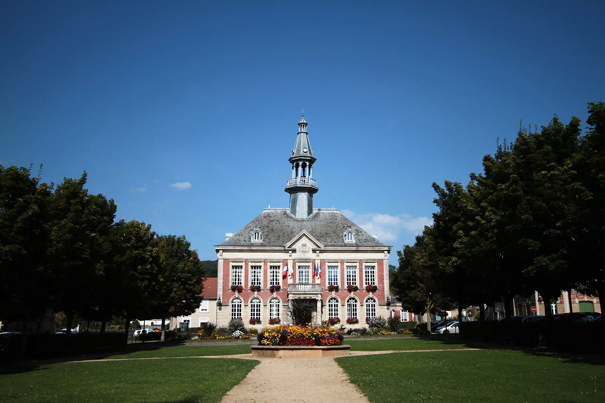 Photo showing: Hôtel de ville de Mouzon