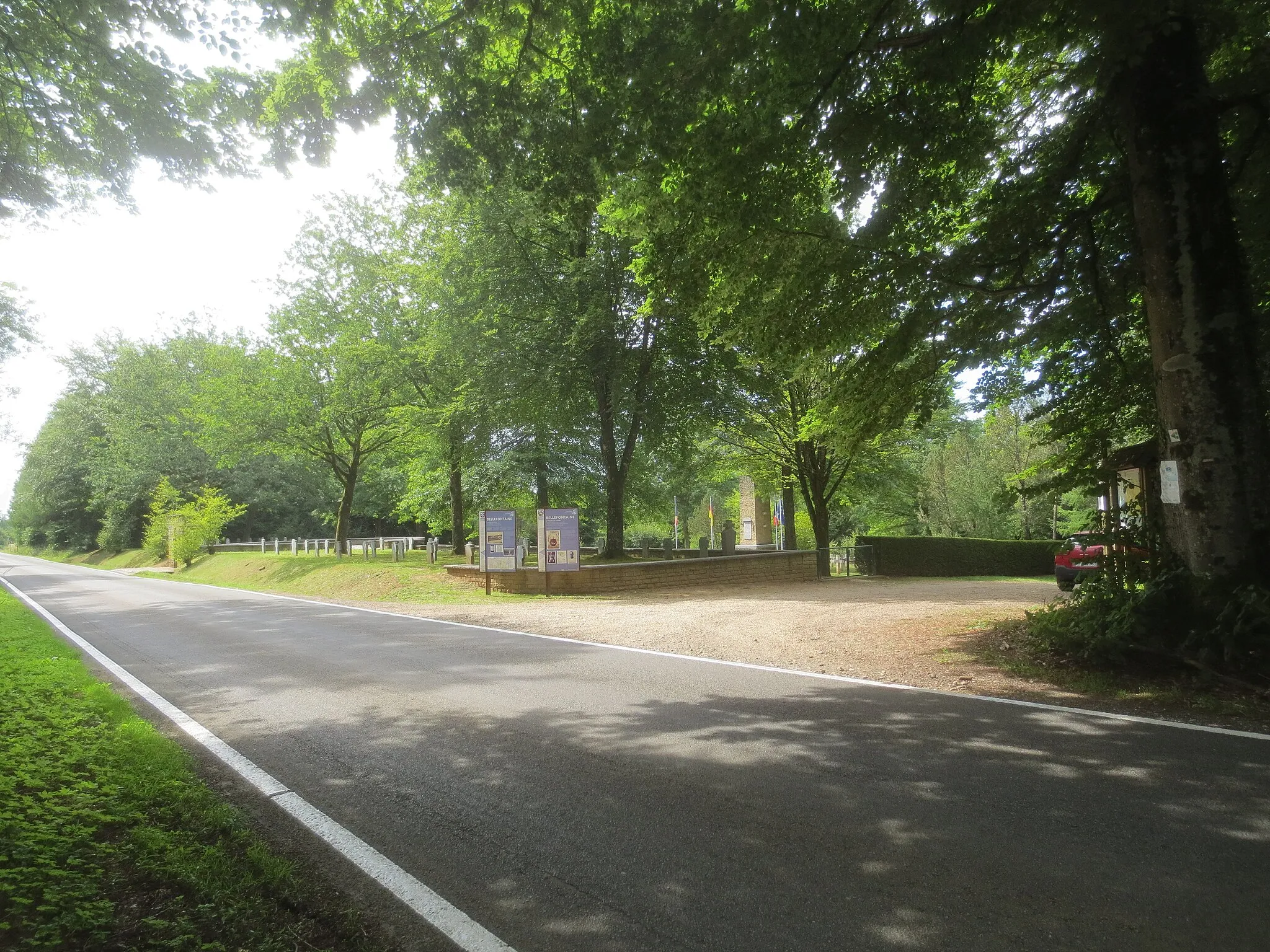 Photo showing: Cimetière militaire du Radan à Bellefontaine (B)