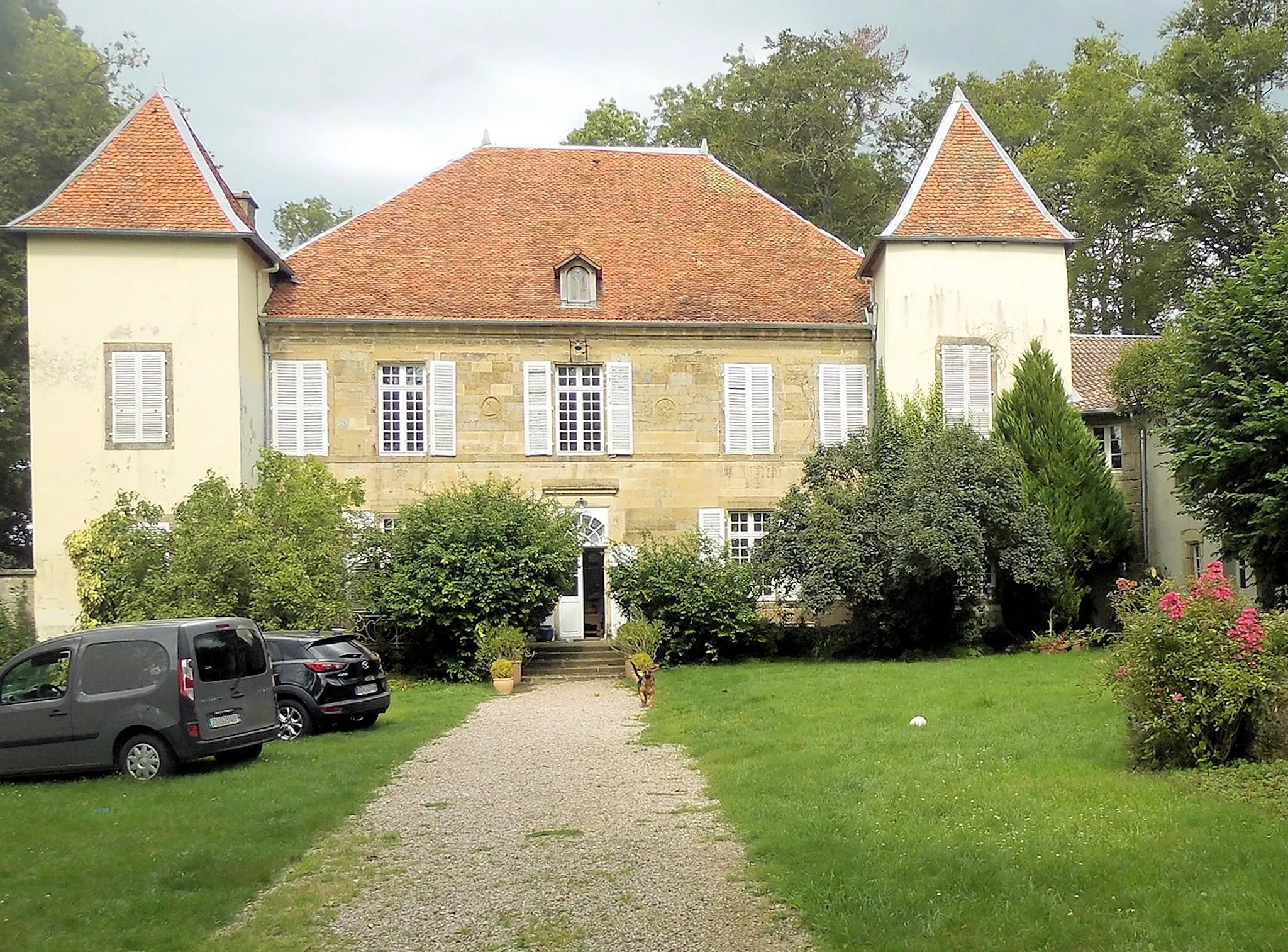 Photo showing: Le château de Saint-Ouen-lès-Parey