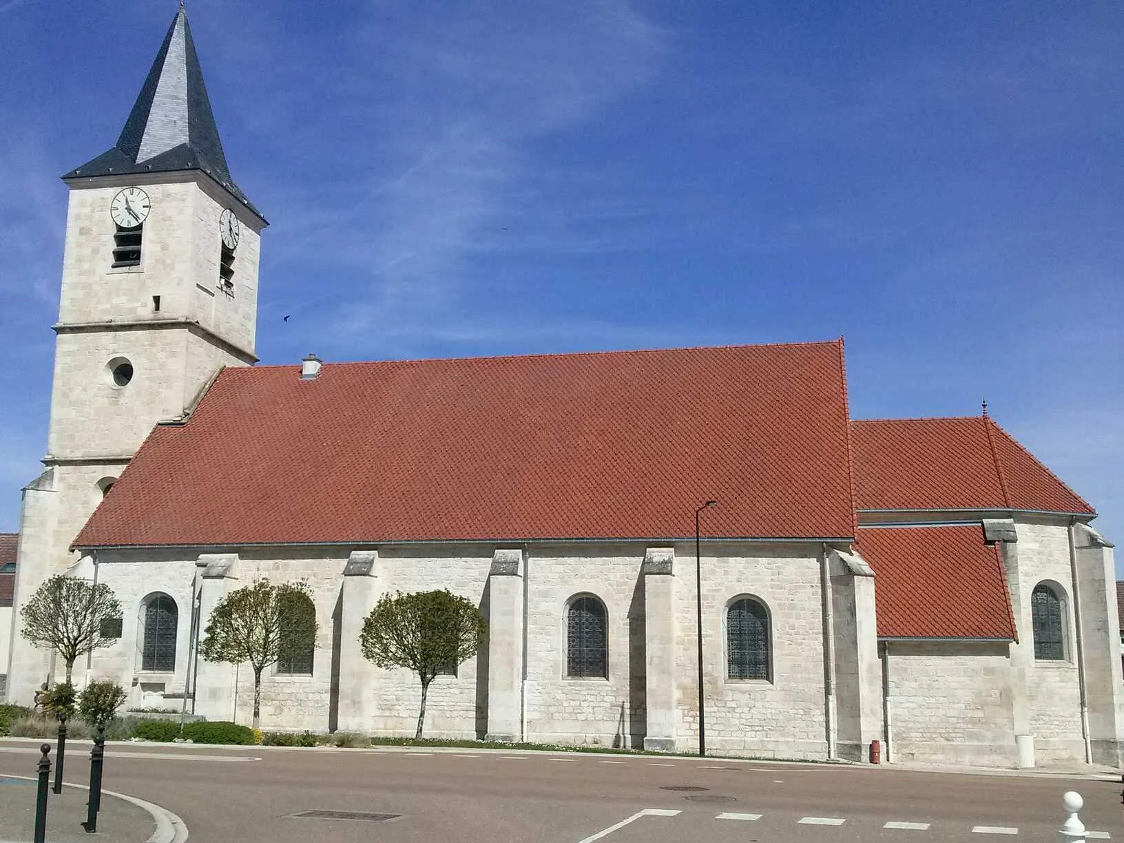 Photo showing: BIESLES ( 52 ) L' Eglise Saint Pierre - Saint Paul