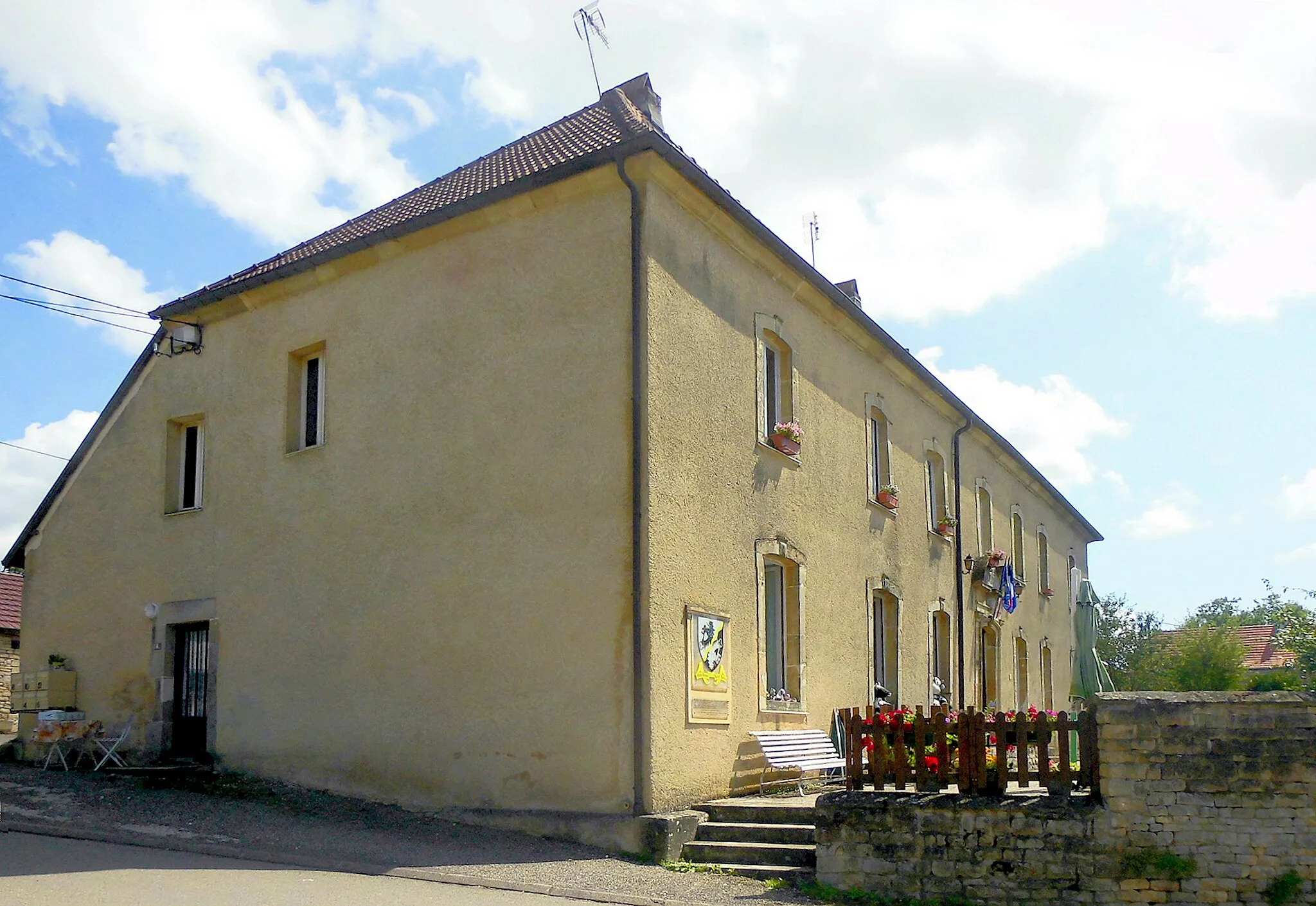 Photo showing: La mairie d'Aisey-et-Richecourt