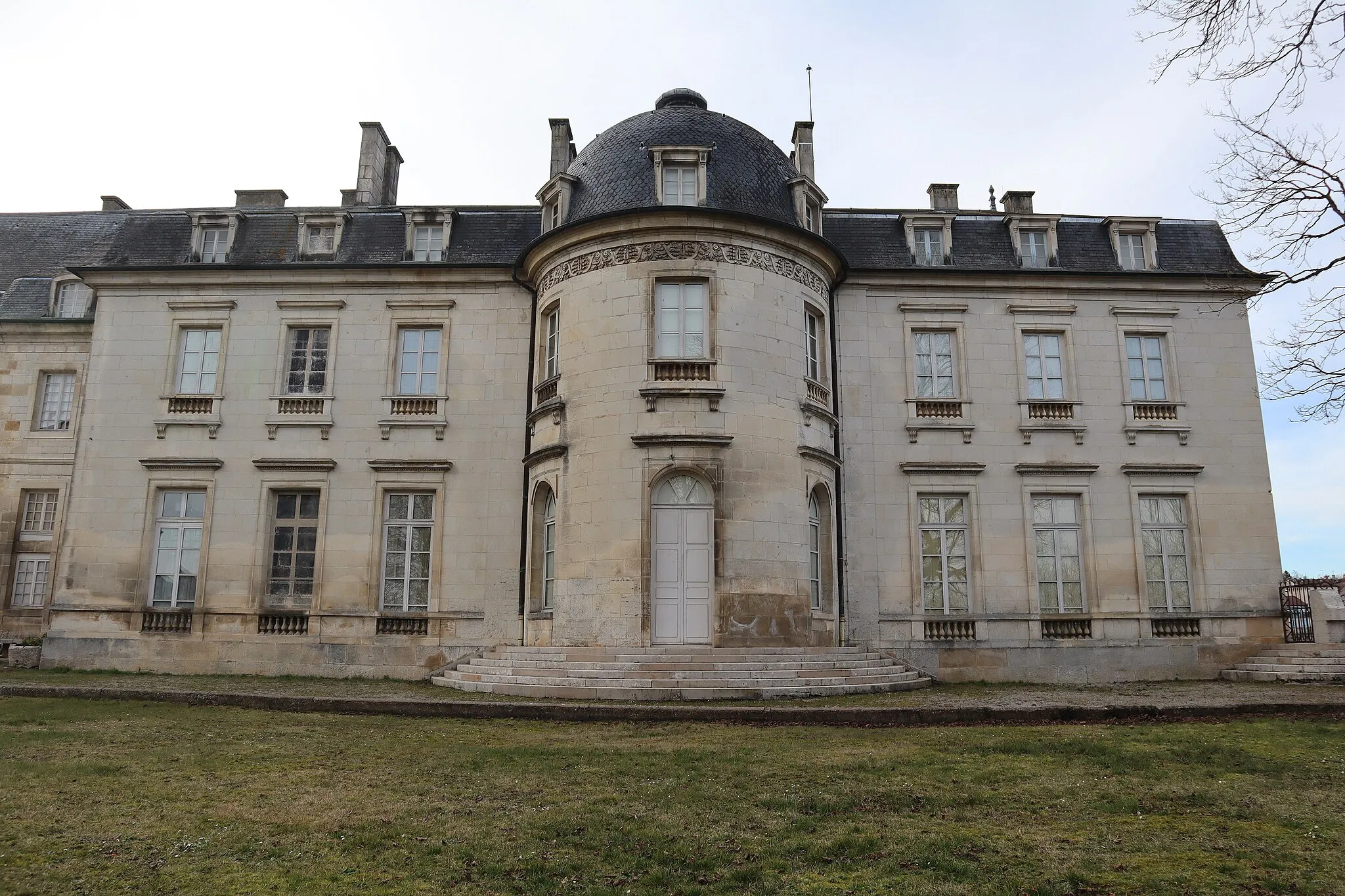 Photo showing: Extérieur du château de Champlitte (35).