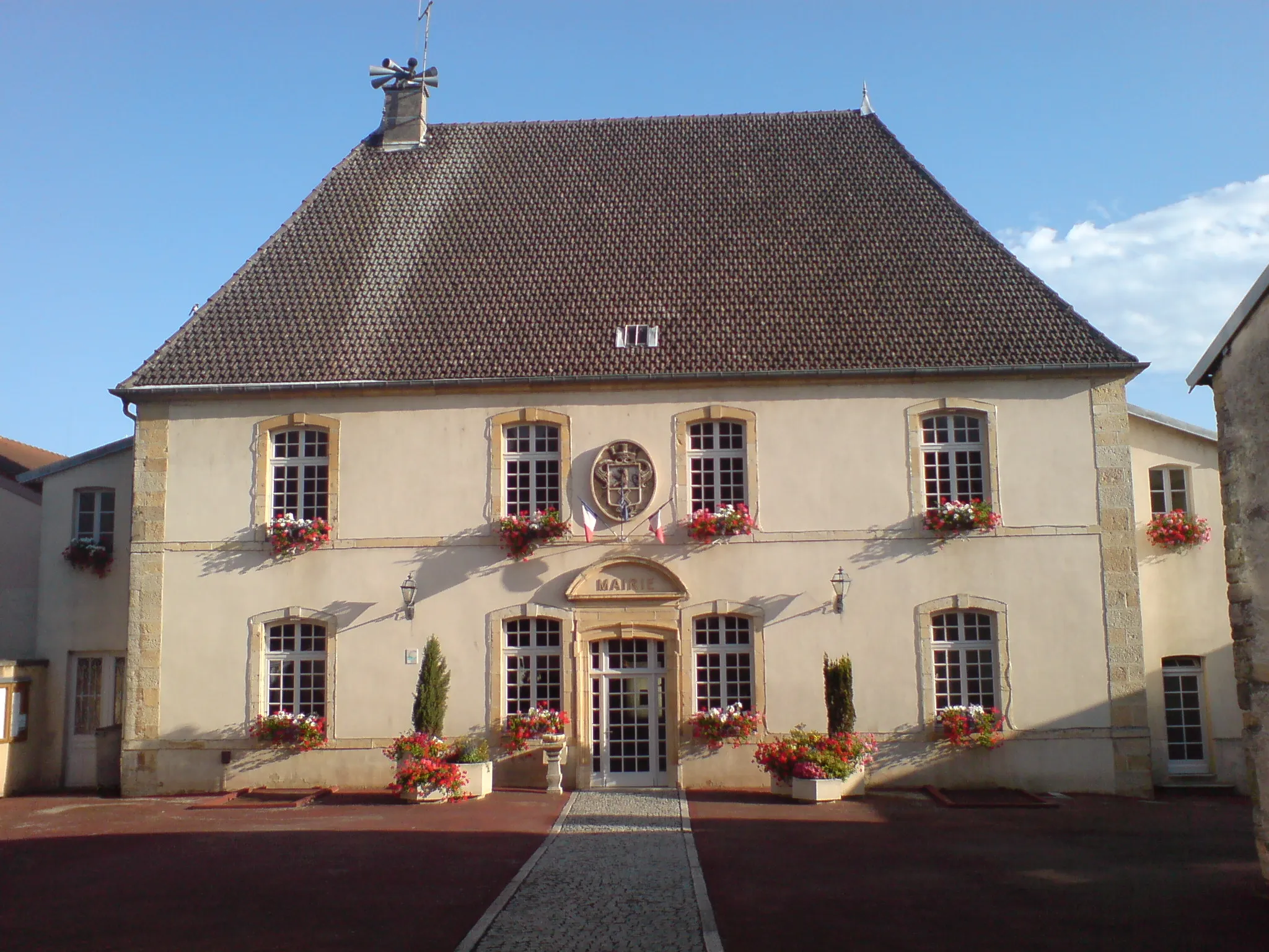 Photo showing: Mairie de Jussey