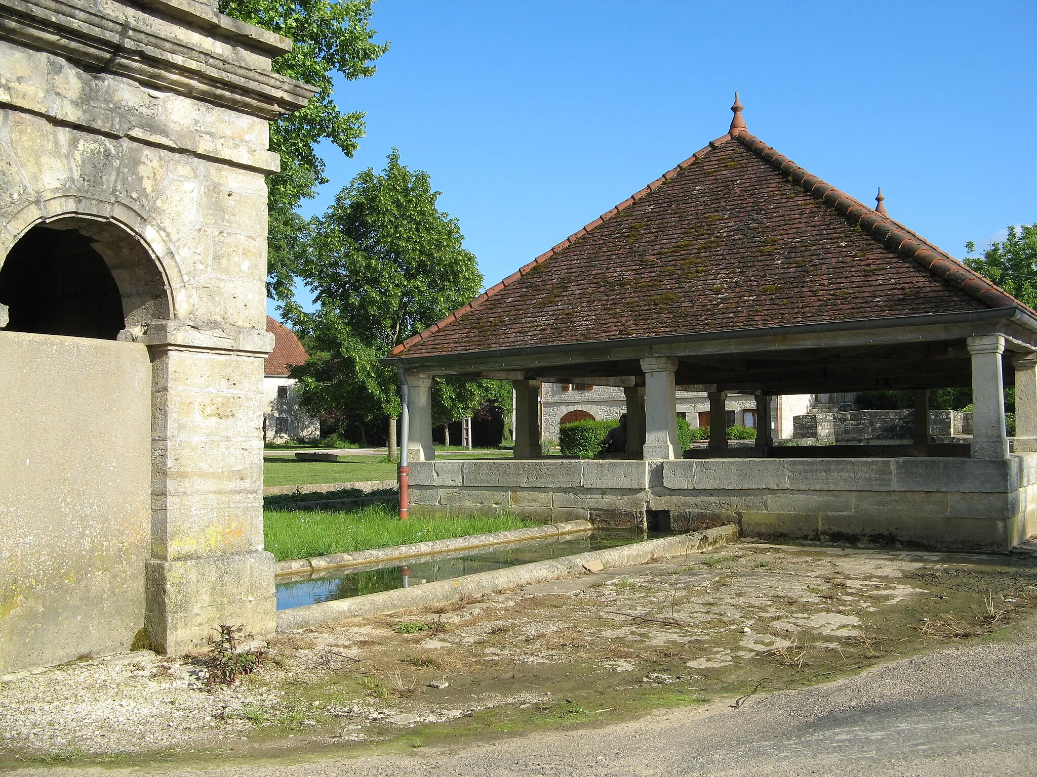 Photo showing: Lavoir d'Ecuelle