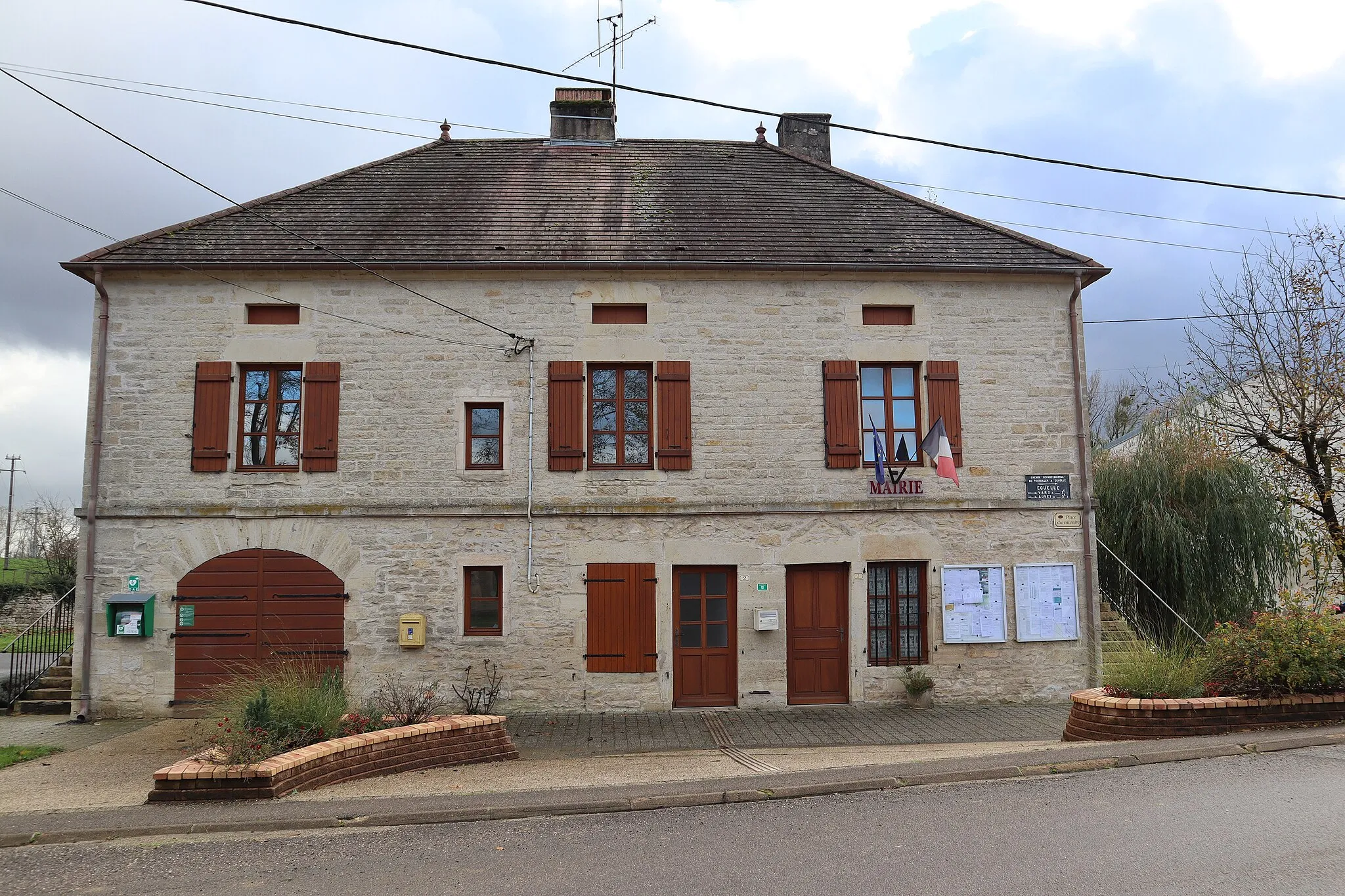 Photo showing: Mairie d'Écuelle (70).