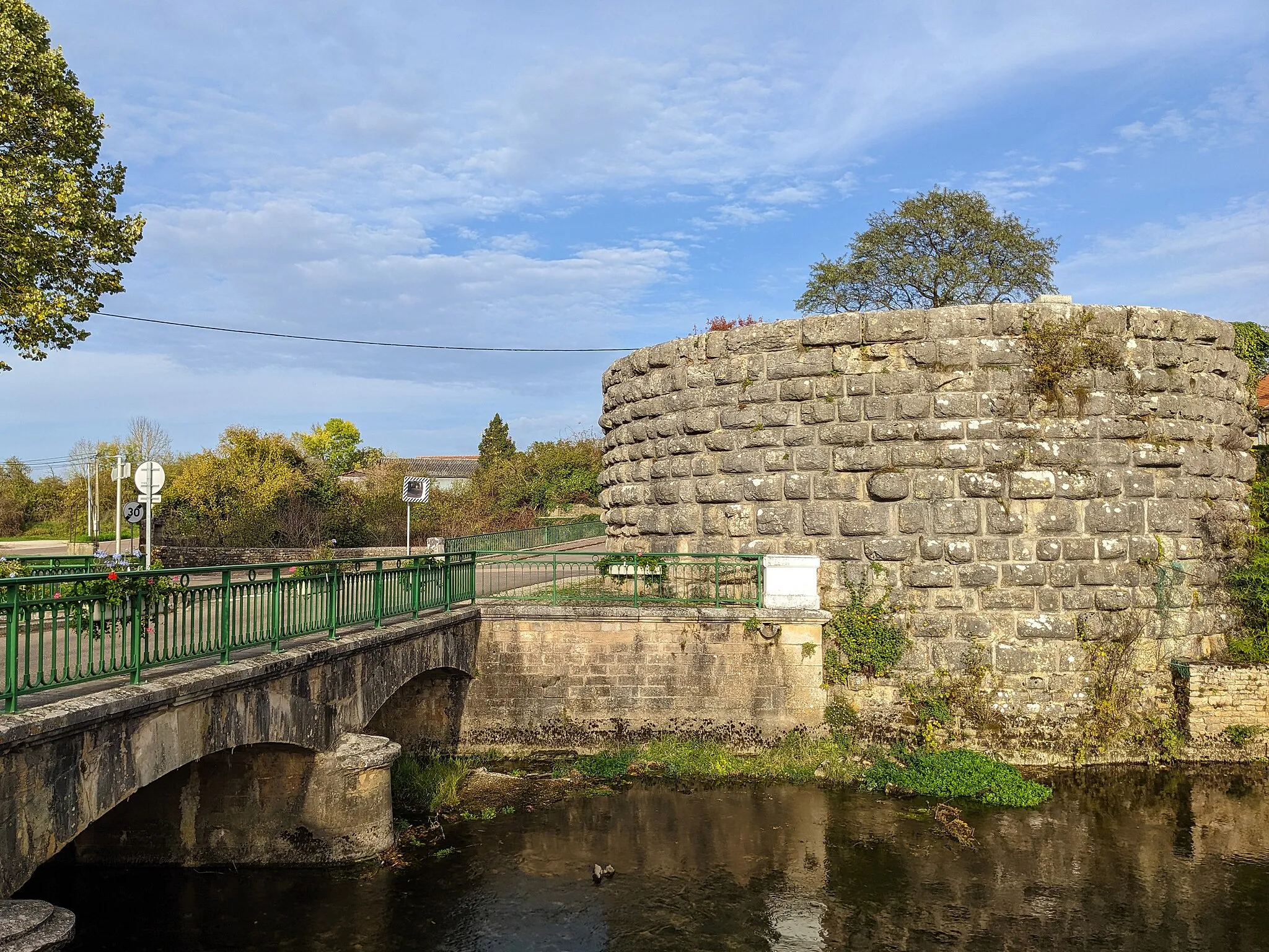 Photo showing: Pont des Malades et Tour d'Anus