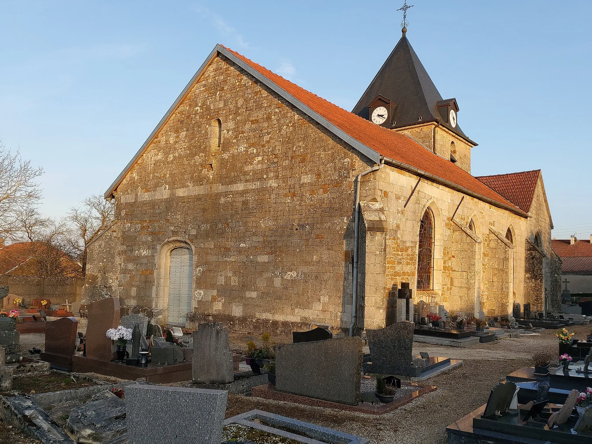 Photo showing: Église Saint-Remy d'Is-en-Bassigny 52