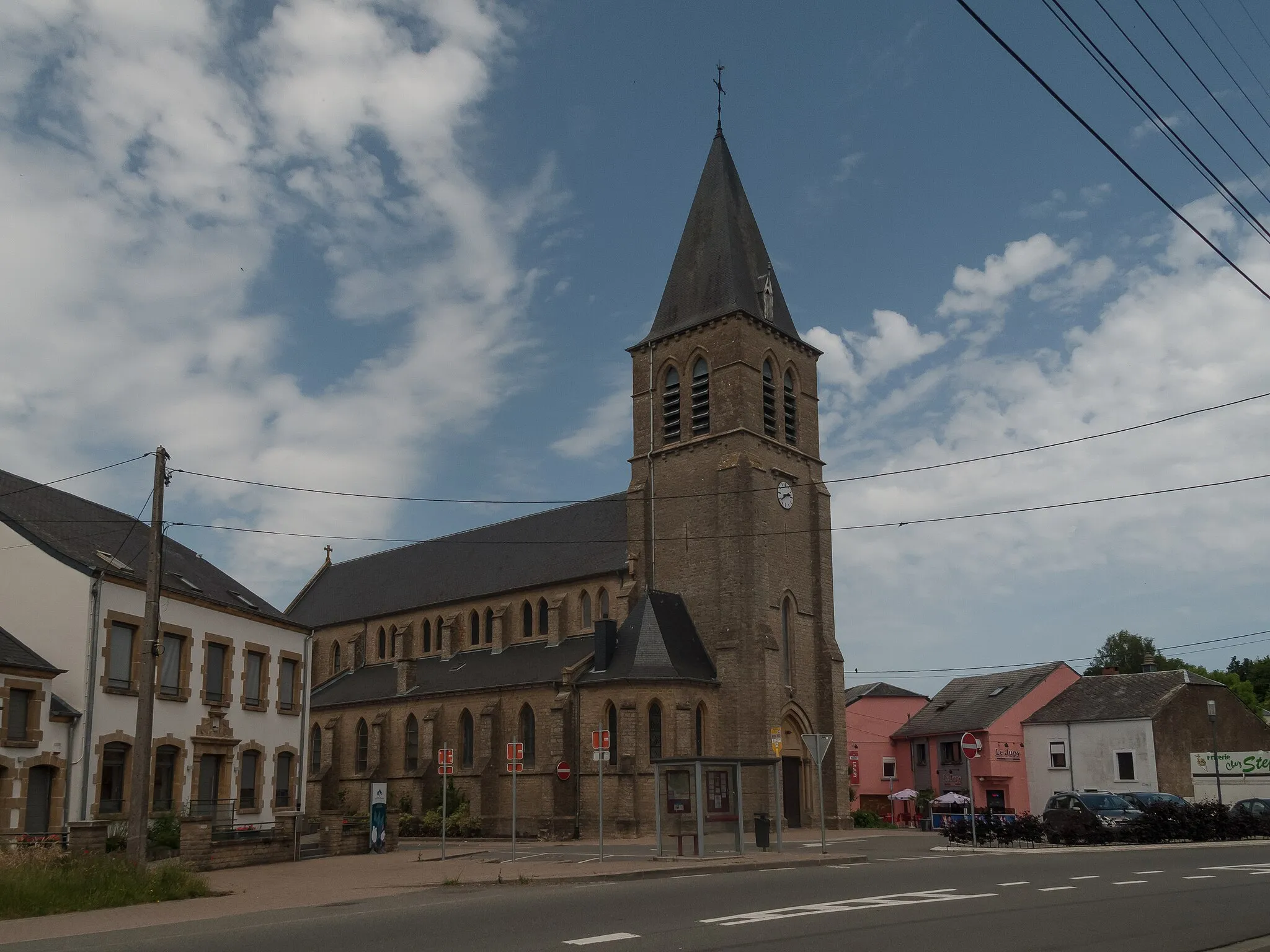 Photo showing: Pin, church: église Saint-Walfroid