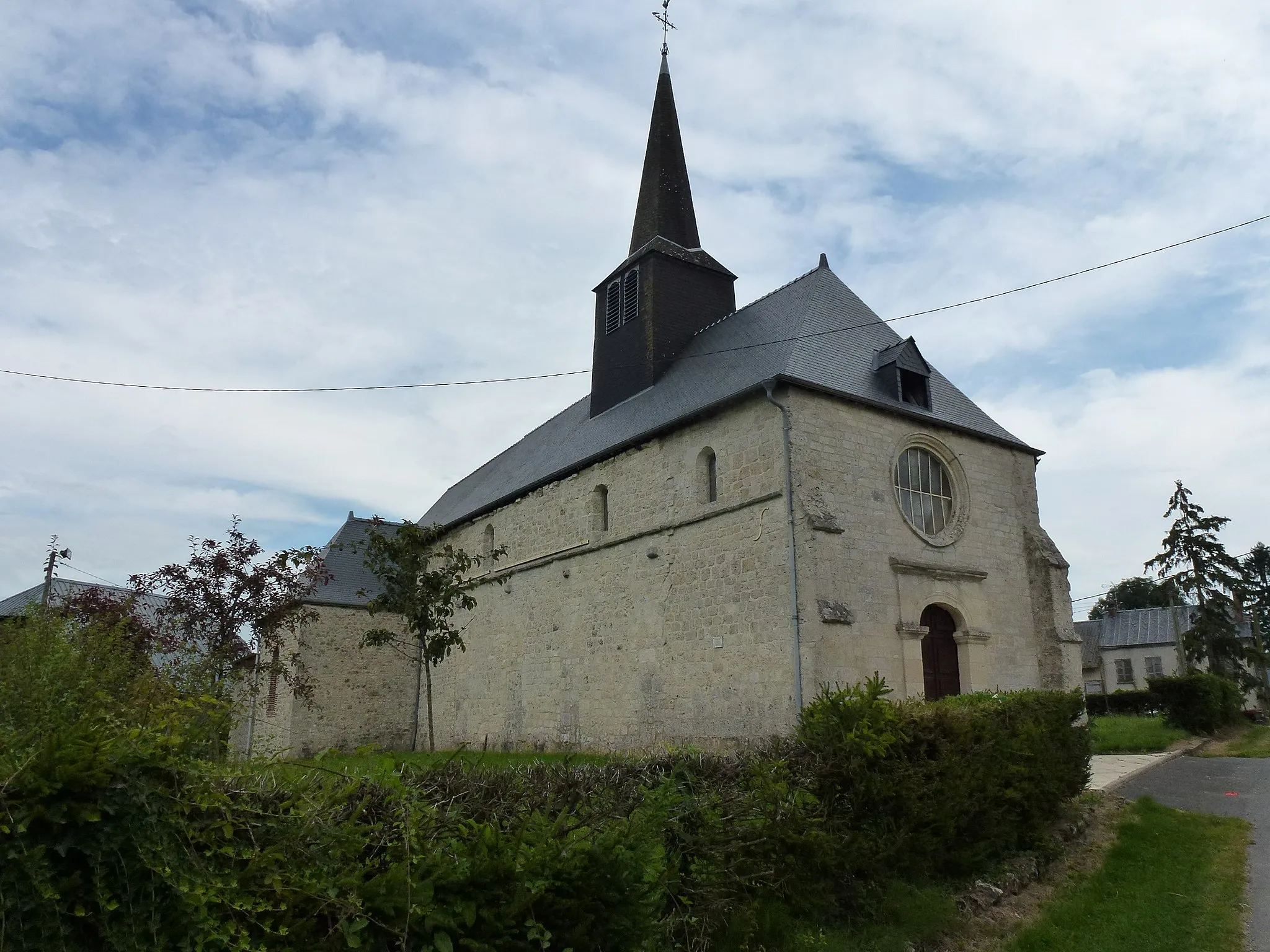 Photo showing: Givron (Ardennes) église Saint-Nicolas