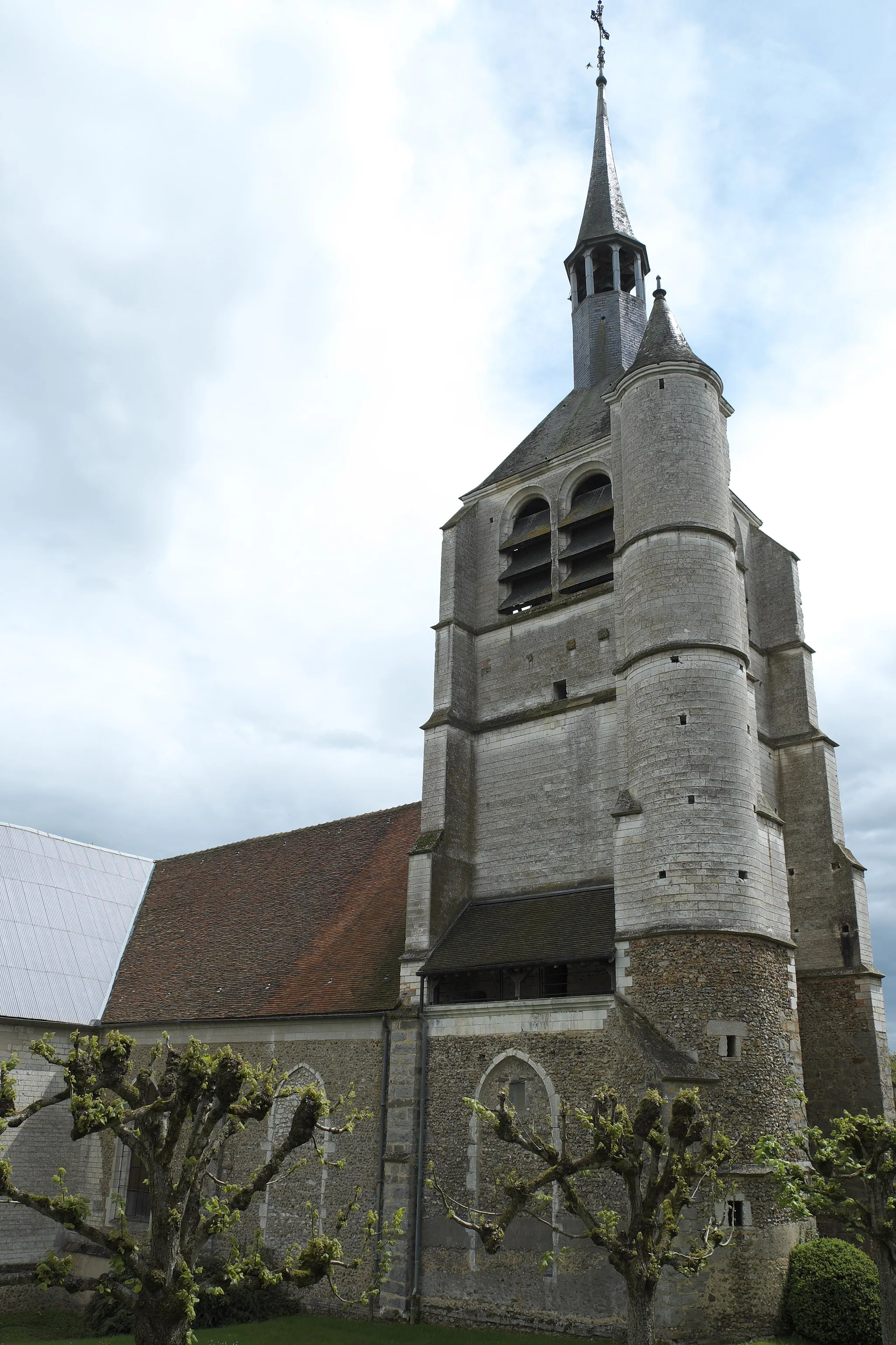 Photo showing: Kirche Notre-Dame-de-la-Nativité in Bérulle im Département Aube (Champagne-Ardenne/Frankreich), Glockenturm