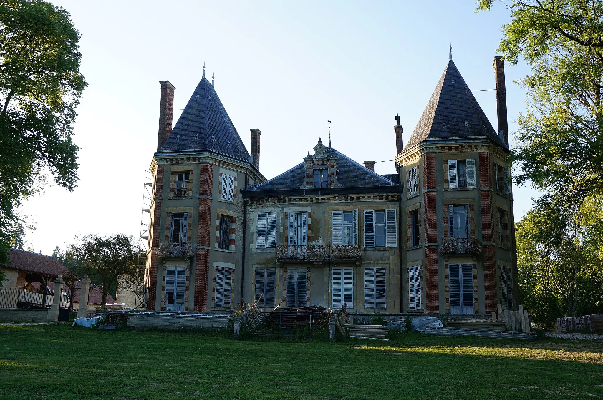 Photo showing: château de Marzilly.
