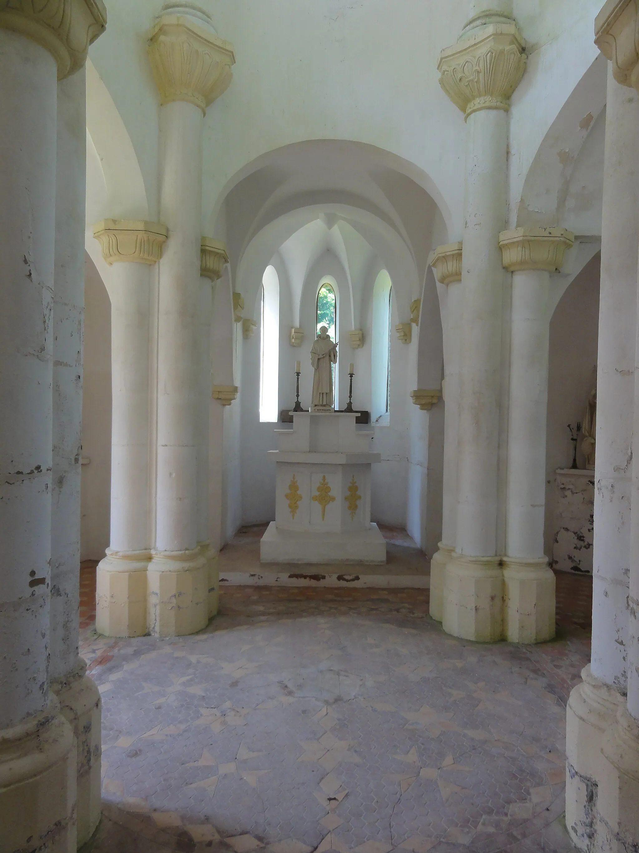 Photo showing: Mont Saint Bertauld (Chaumont-Porcien), intérieur de la chapelle commémorative