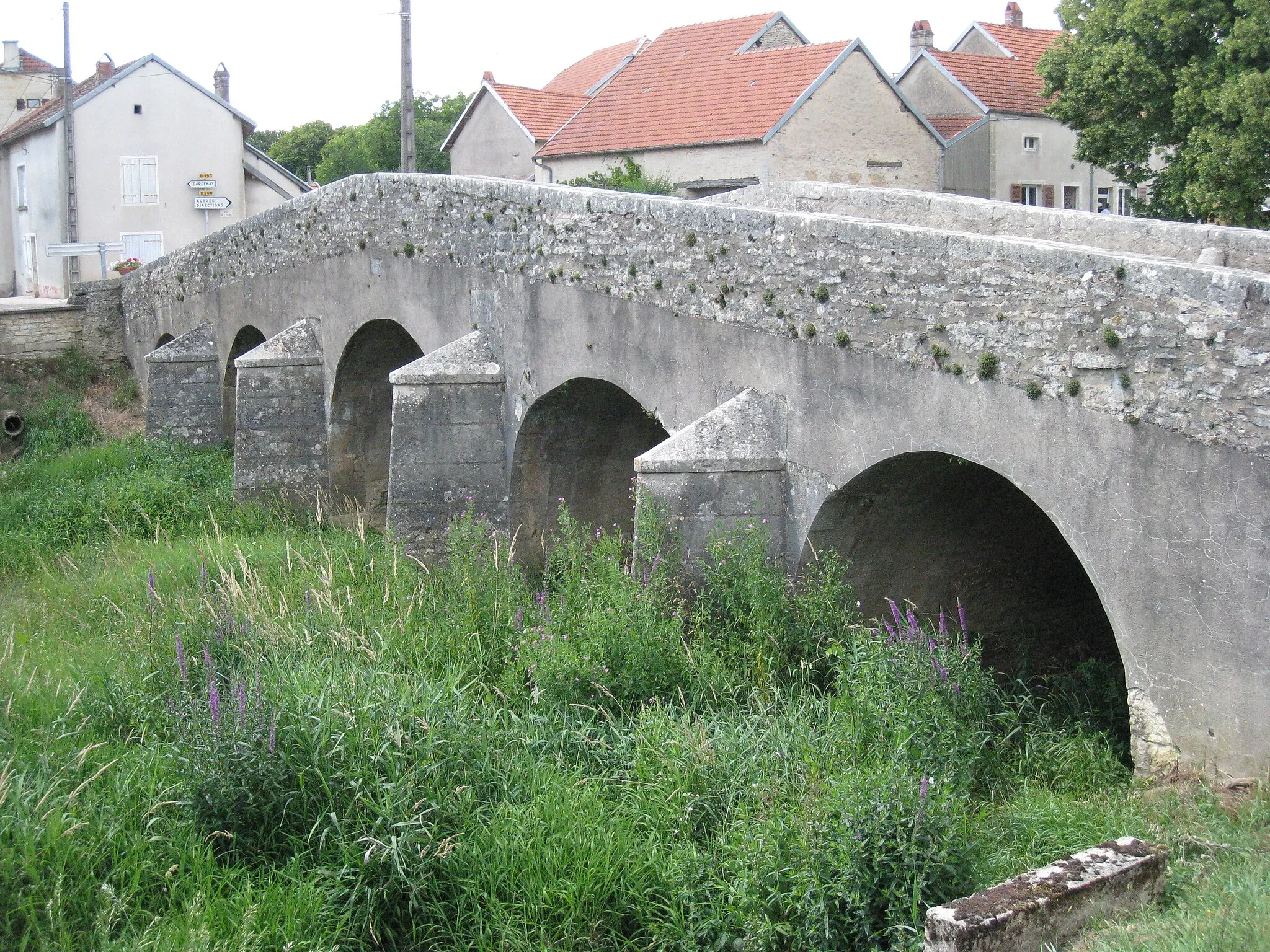 Photo showing: Pont sur la Vingeanne à Choilley