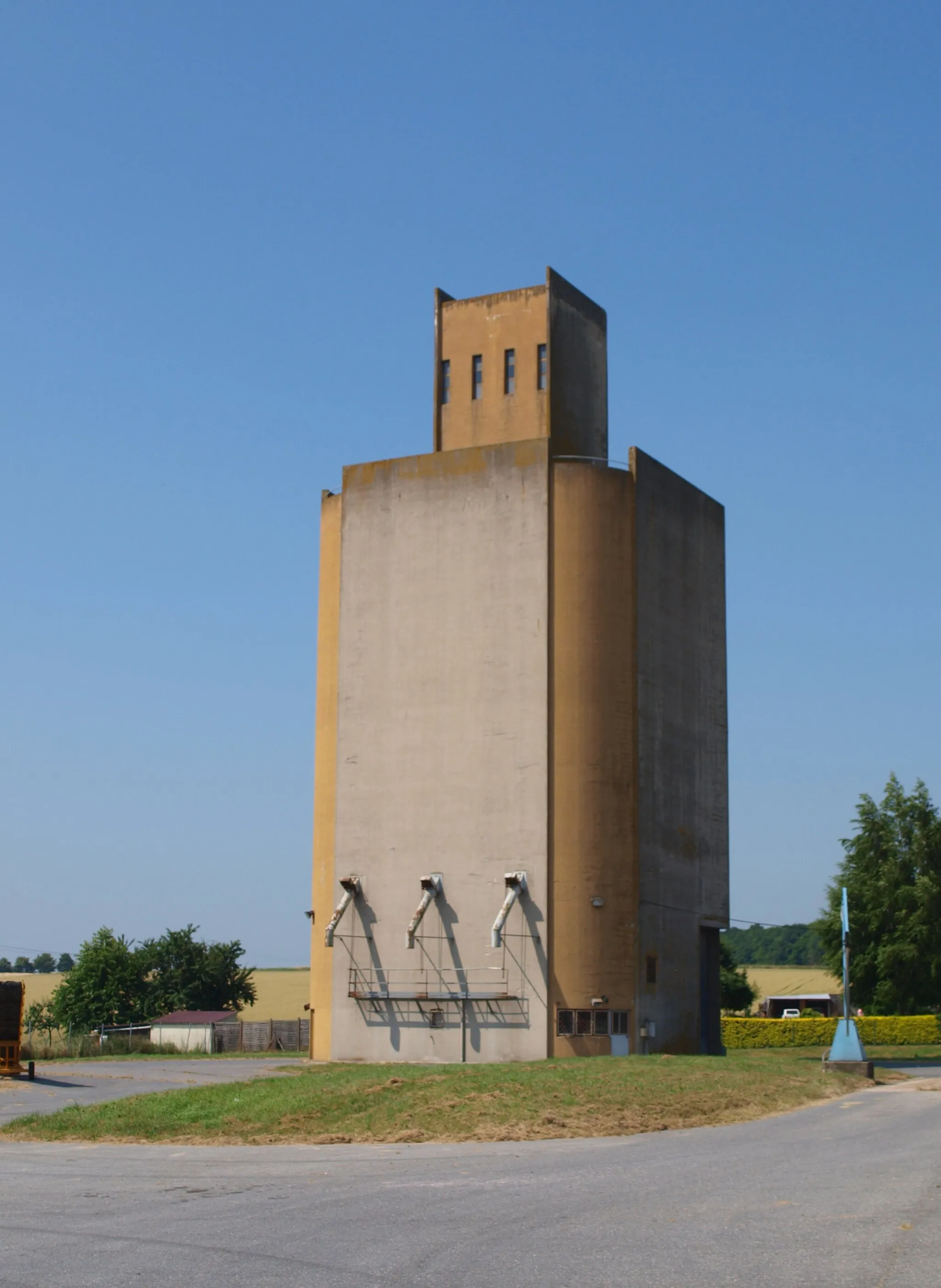 Photo showing: Bézu-Saint-Germain (Aisne, France)